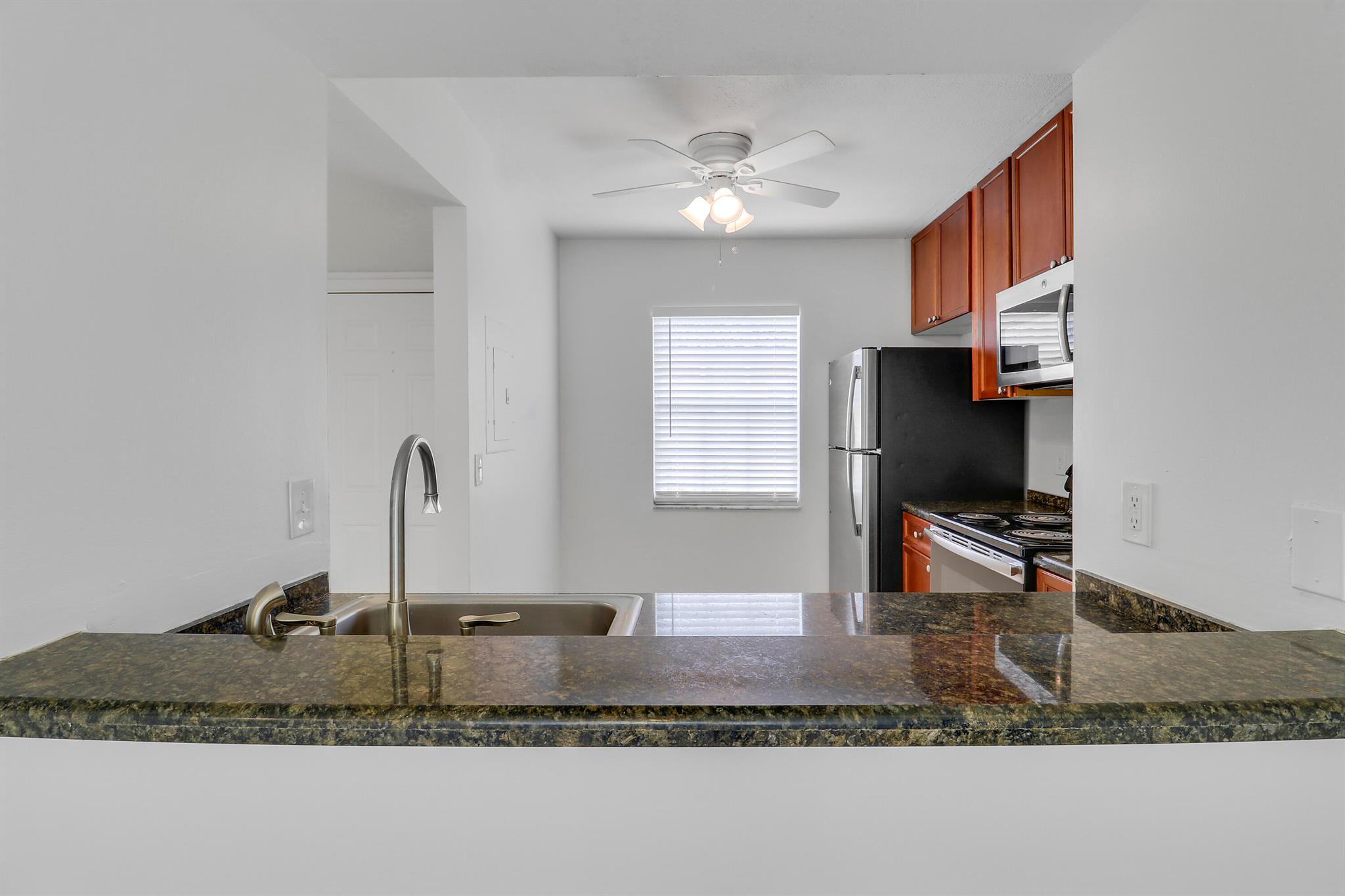 1025 Lake Shore Drive 202