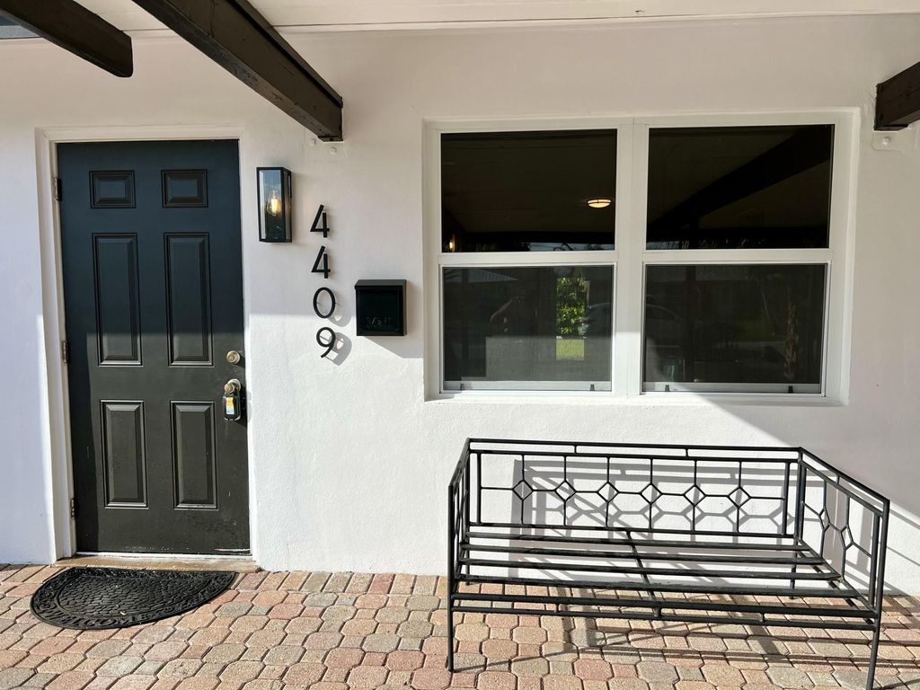 Photo of 4409 Empress Street, Palm Beach Gardens, FL 33410 (MLS # F10430137)