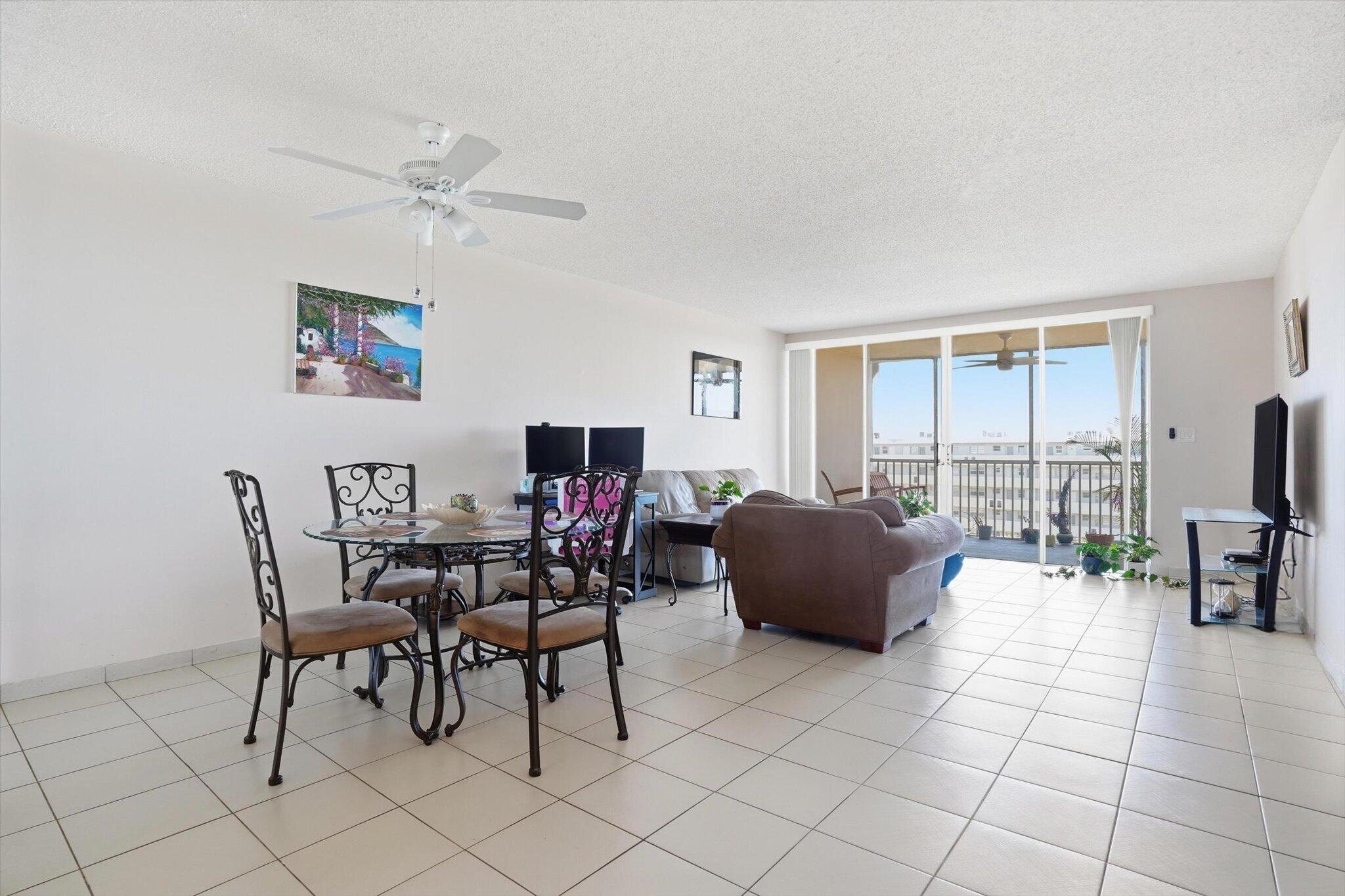 1750 NE 191st Street 811