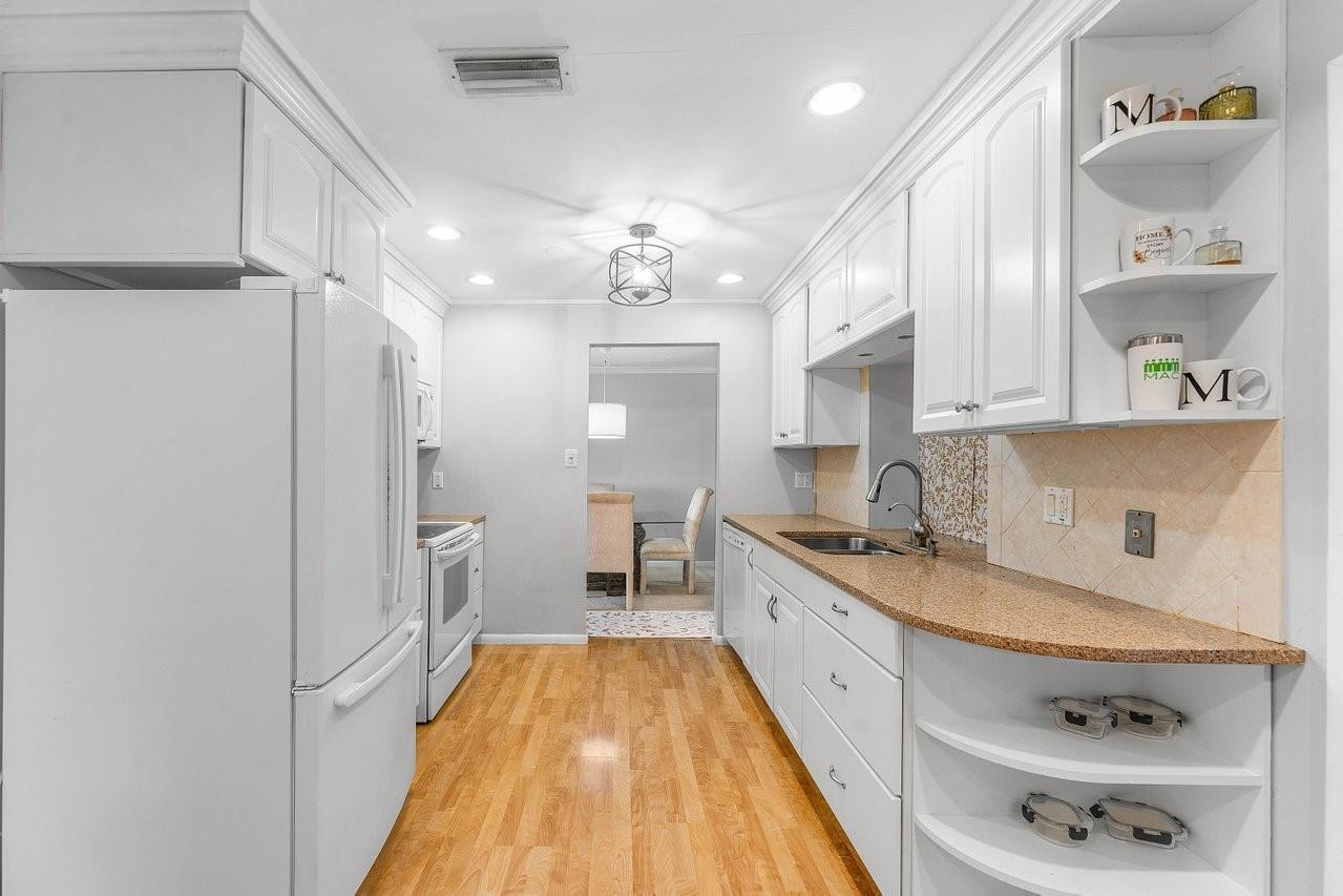 PARADISE GARDENS SEC 4 - Residential