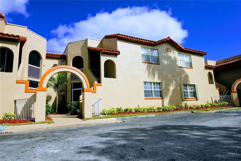 WINDMILL LAKES I CONDO - Residential Lease