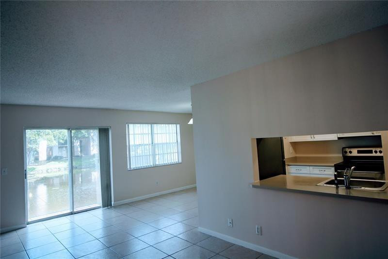 WINDMILL LAKES I CONDO - Residential Lease