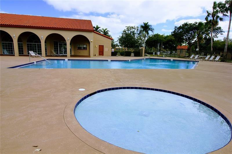 WINDMILL LAKES I CONDO - Residential Lease