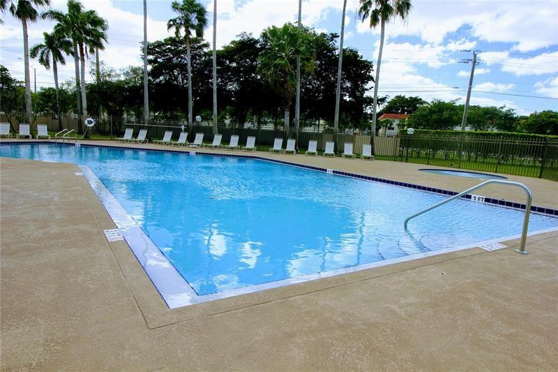 WINDMILL LAKES I CONDO - Residential Lease