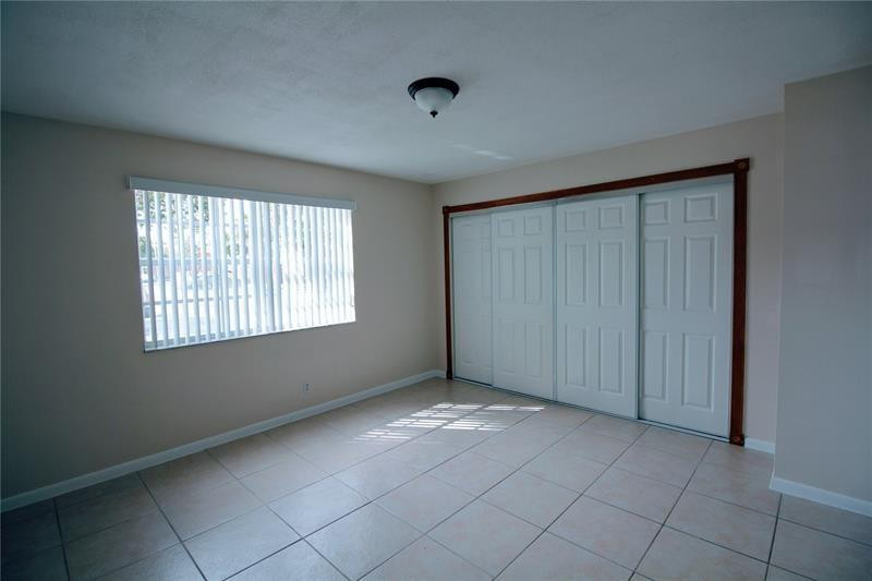 WINDMILL LAKES I CONDO - Residential Lease