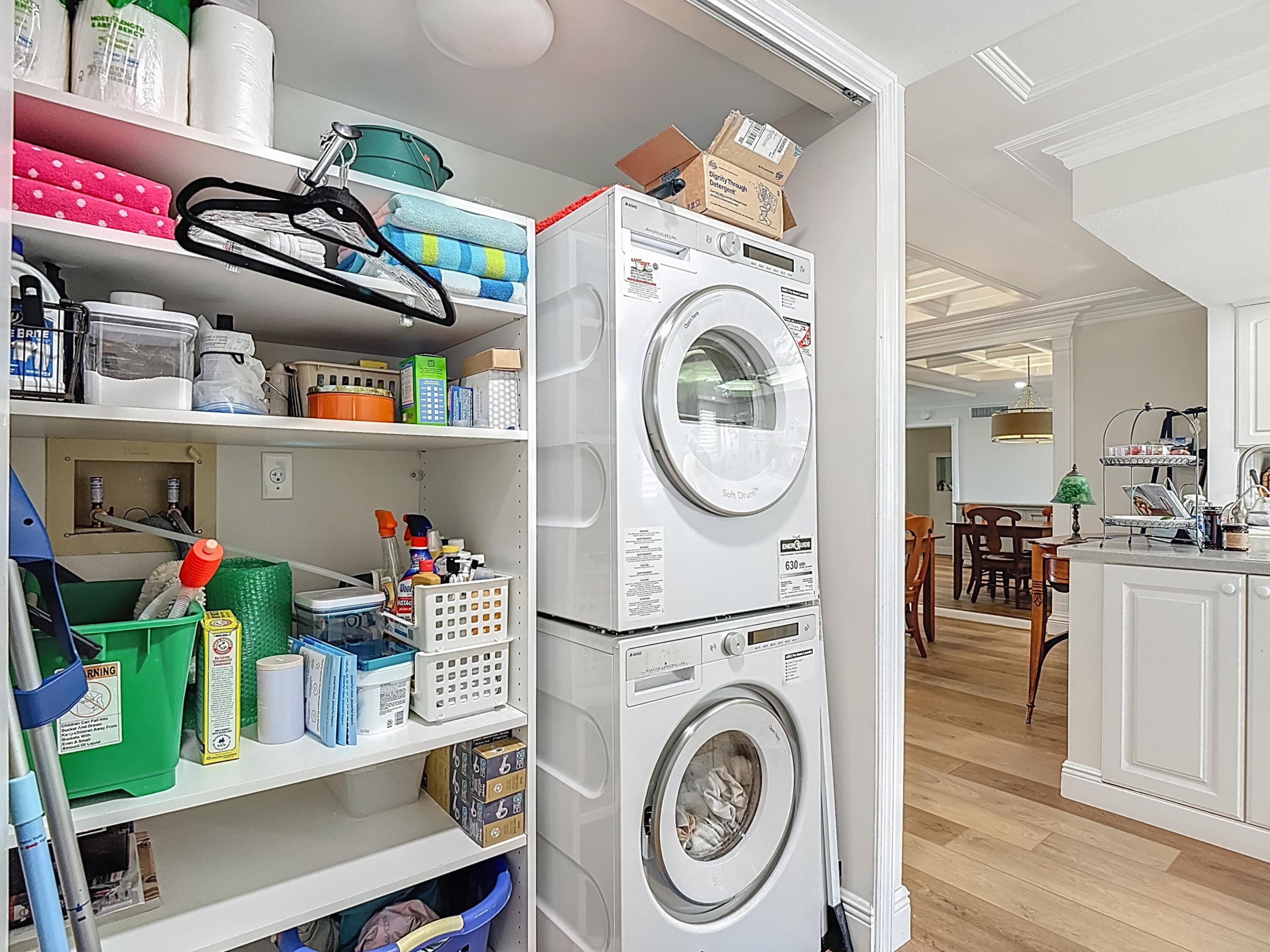 TOWN & RIVER ESTATES - Residential