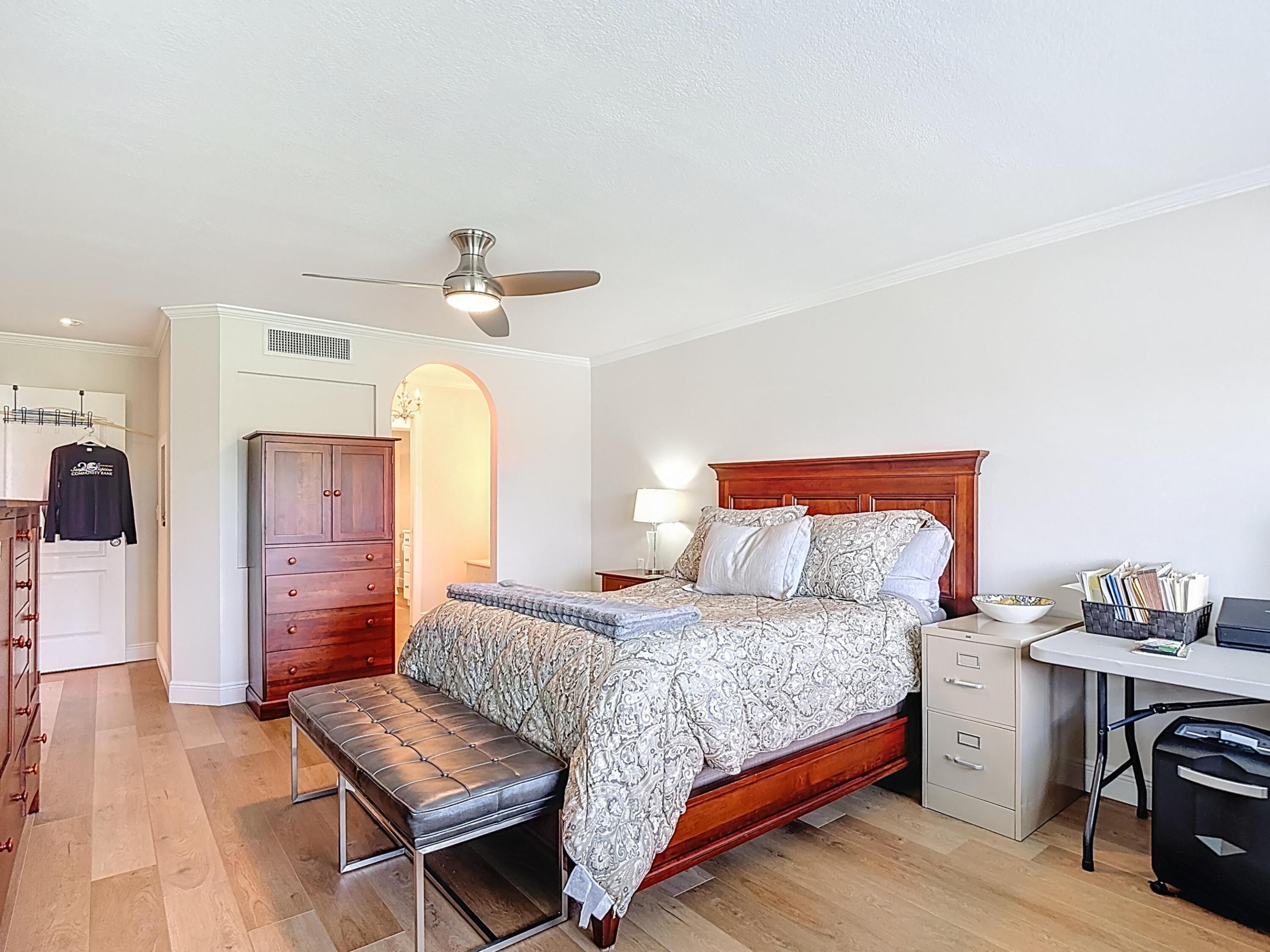 TOWN & RIVER ESTATES - Residential