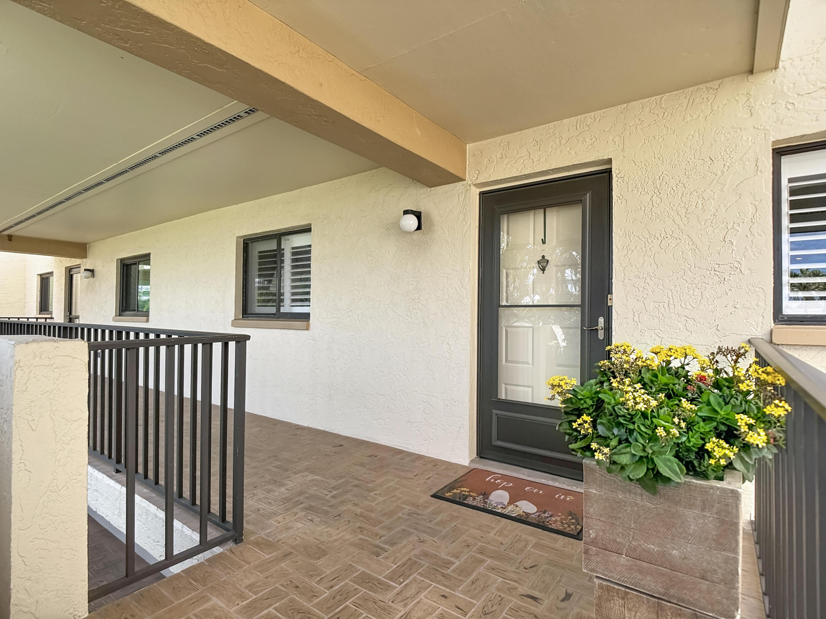 TOWN & RIVER ESTATES - Residential