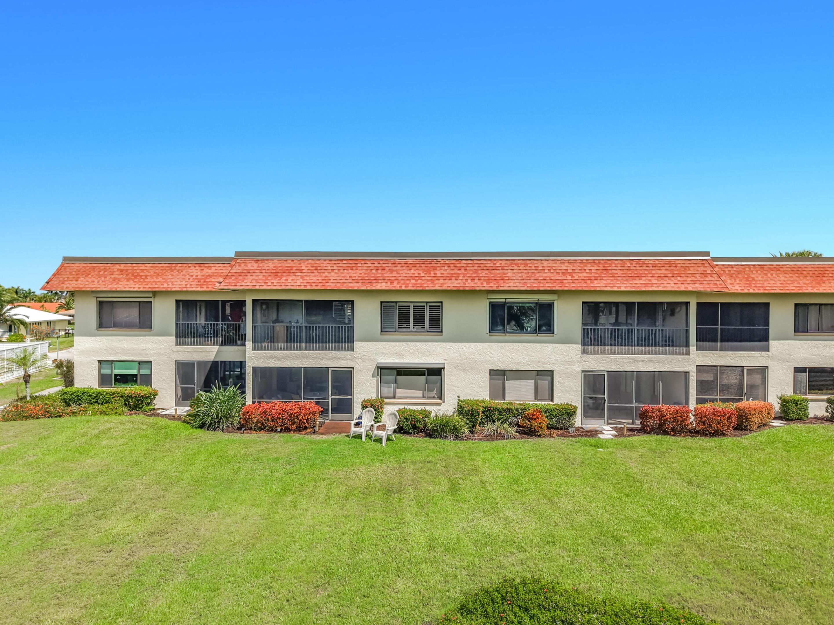 TOWN & RIVER ESTATES - Residential