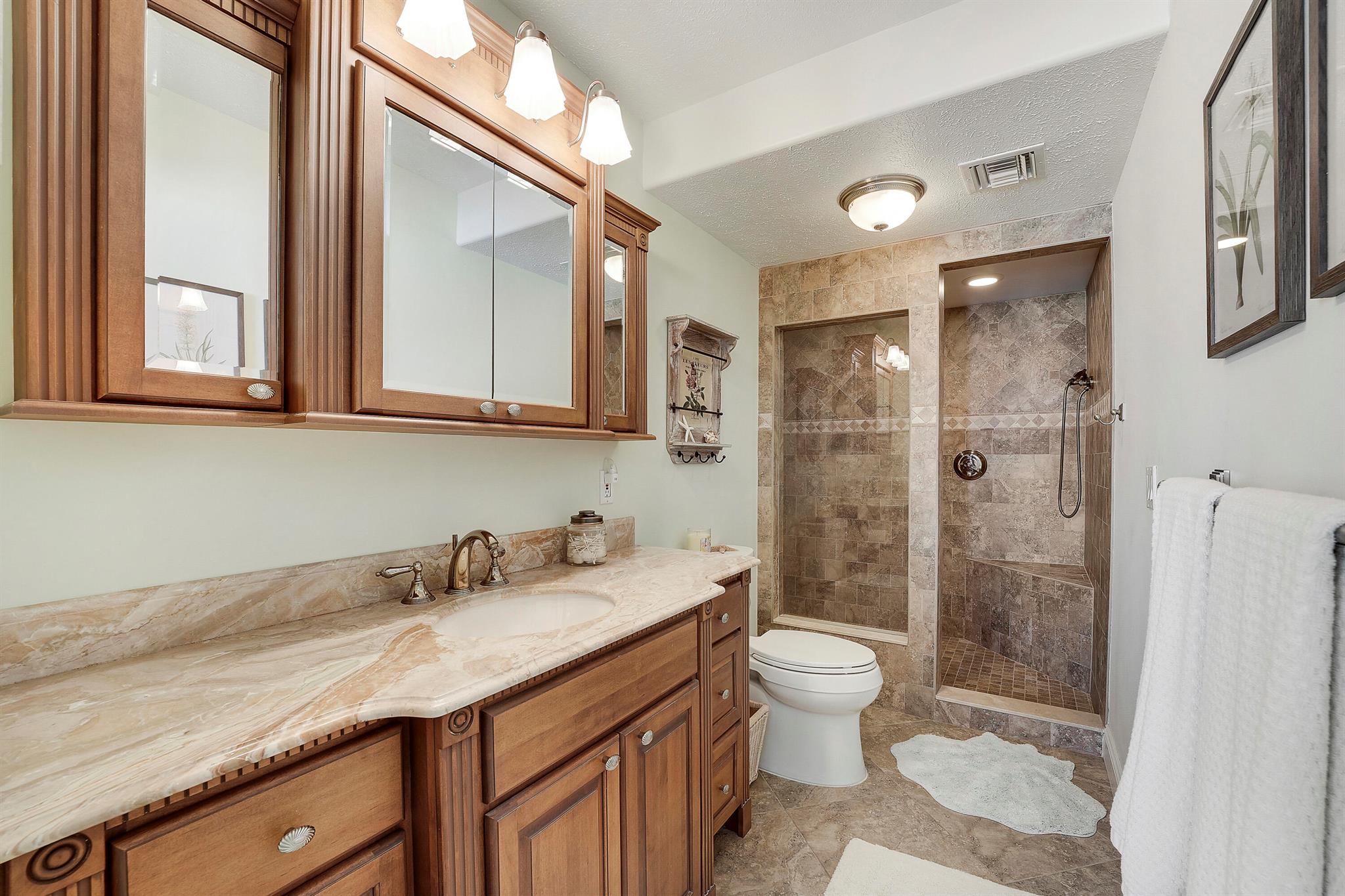 OCEANRISE CONDOMINIUM - Residential