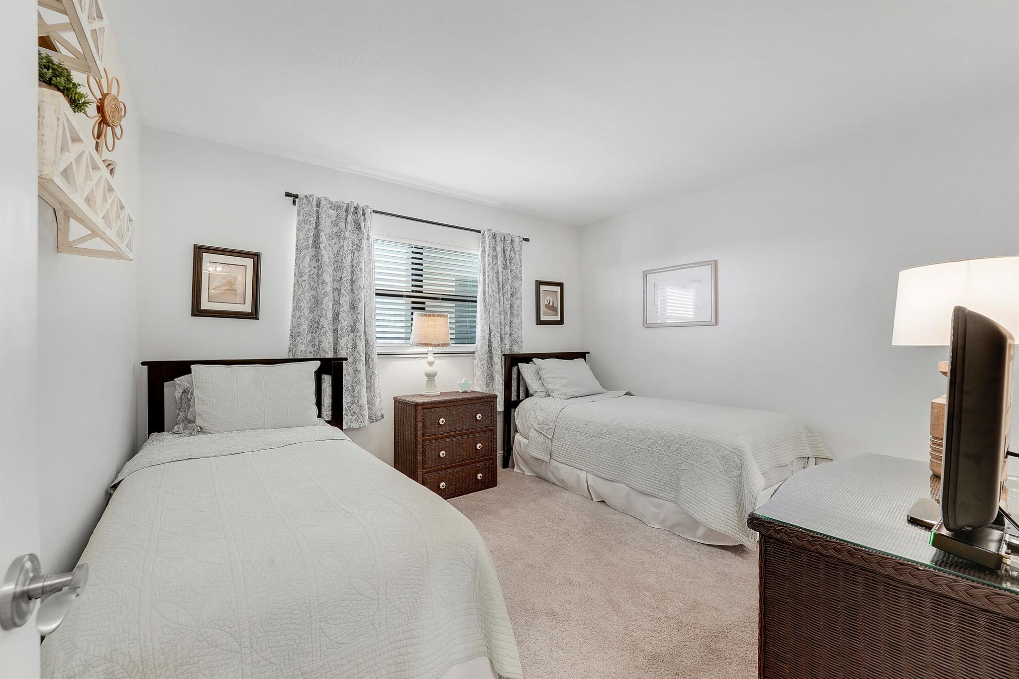 OCEANRISE CONDOMINIUM - Residential