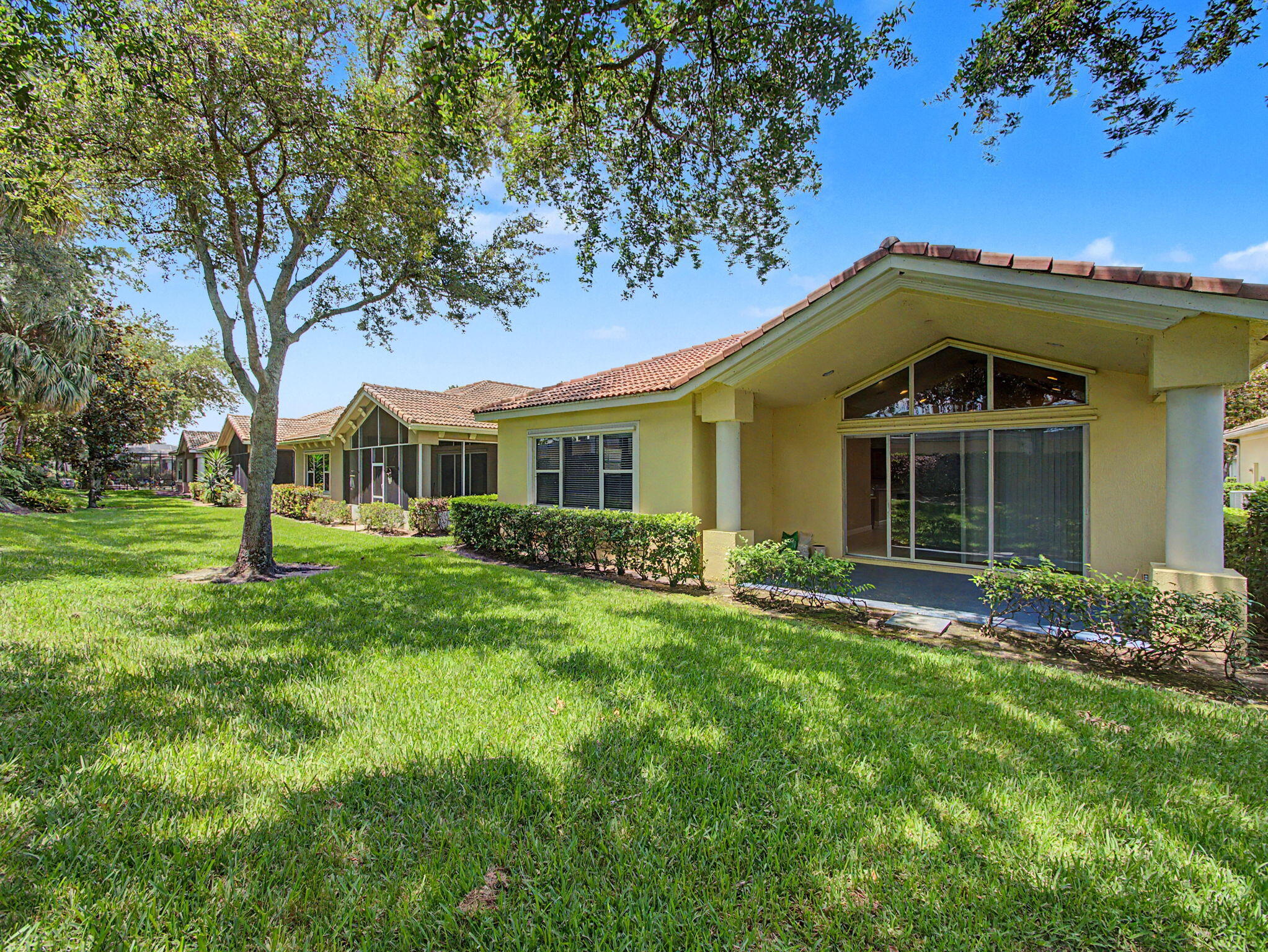 LAKES AT PGA VILLAGE - Residential Lease
