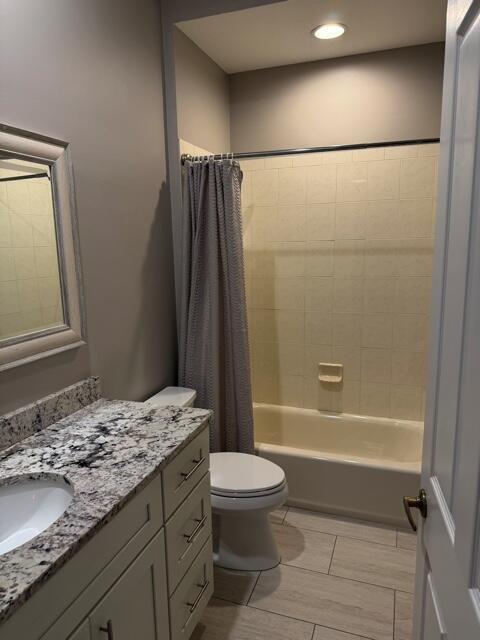 LAKES AT PGA VILLAGE - Residential Lease