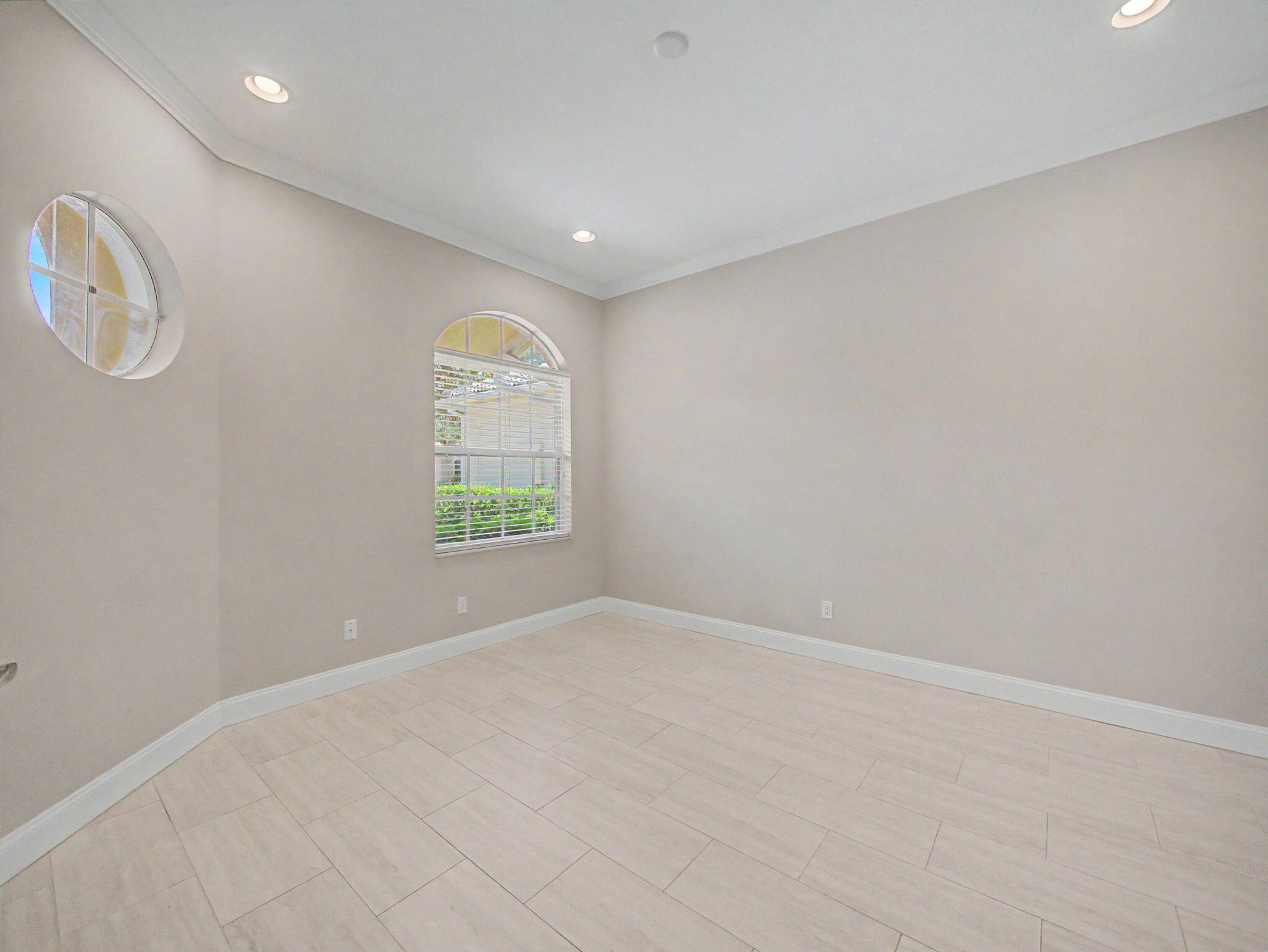 LAKES AT PGA VILLAGE - Residential Lease