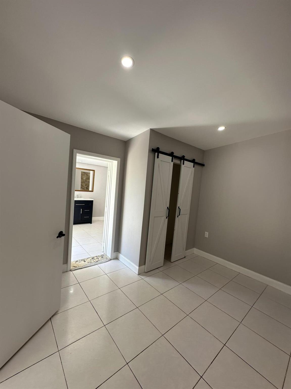 DRYDENS SUB UNREC ON AM-18 - Residential Lease