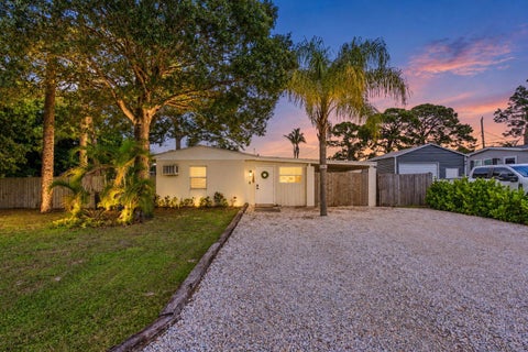 Photo of 5317 SE ISABELITA Avenue, Stuart, FL 34997 (MLS # B26087618)