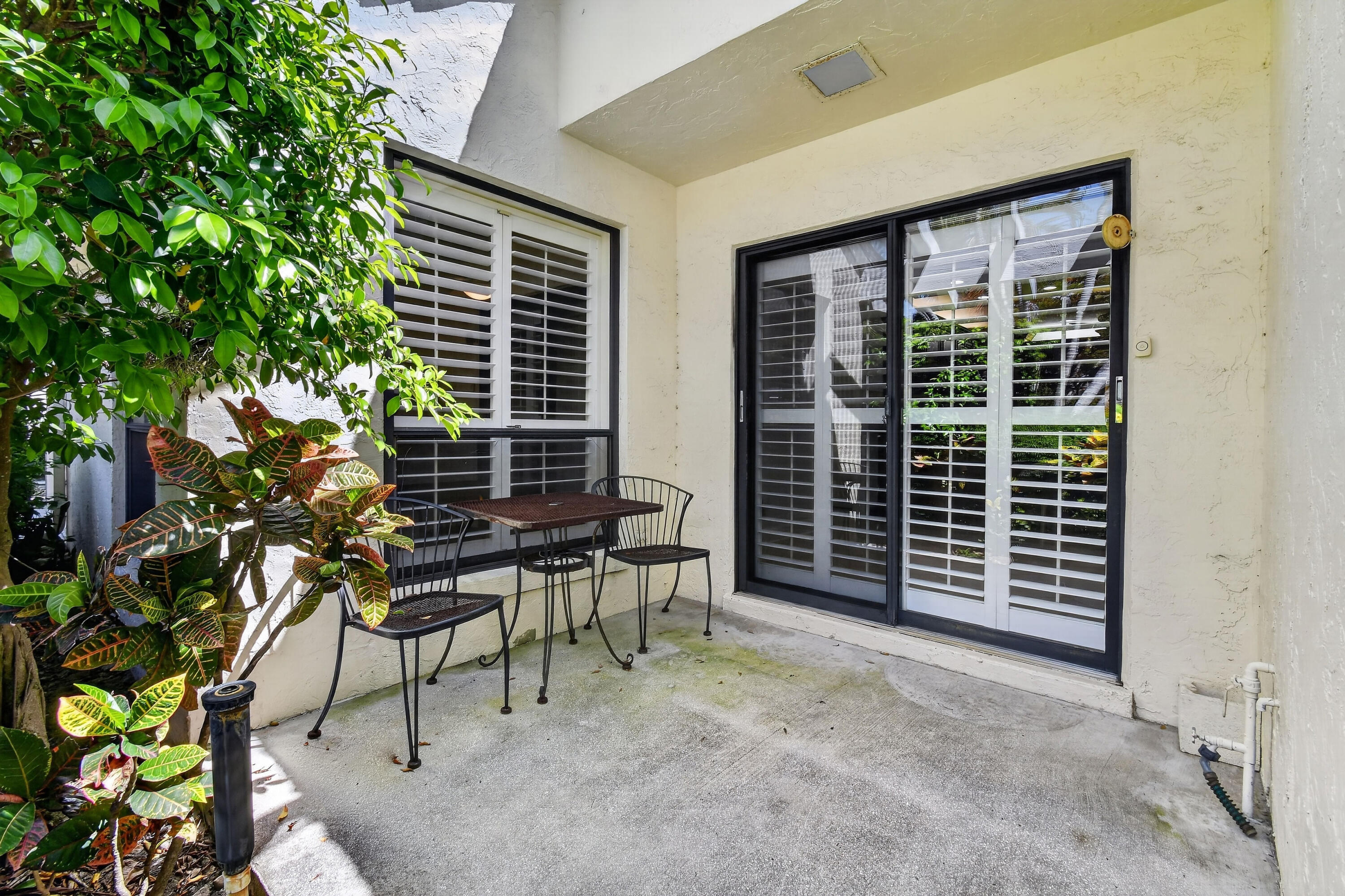 11453 SHADY OAKS Lane