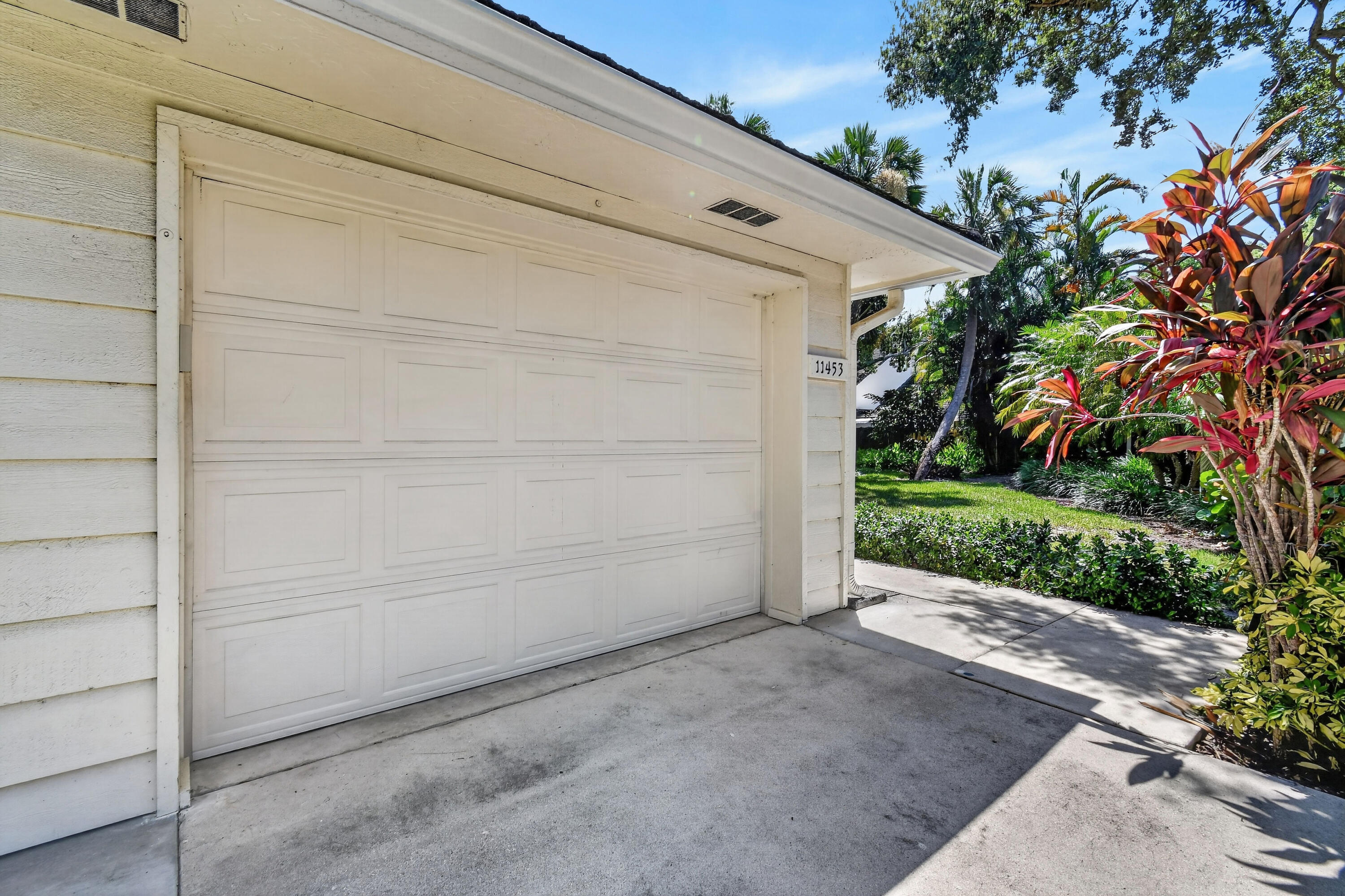 11453 SHADY OAKS Lane