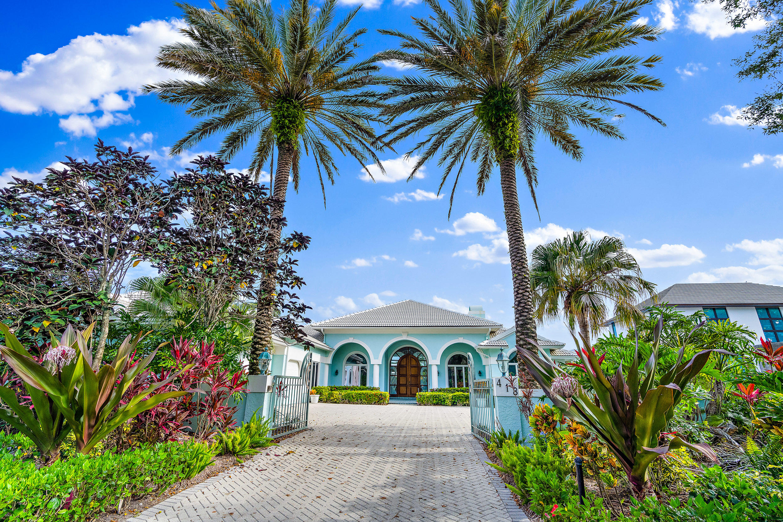 Admirals Cove - Residential