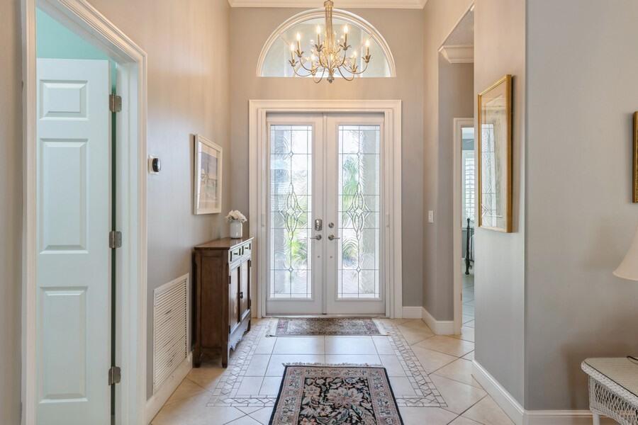 160 Palm Circle
