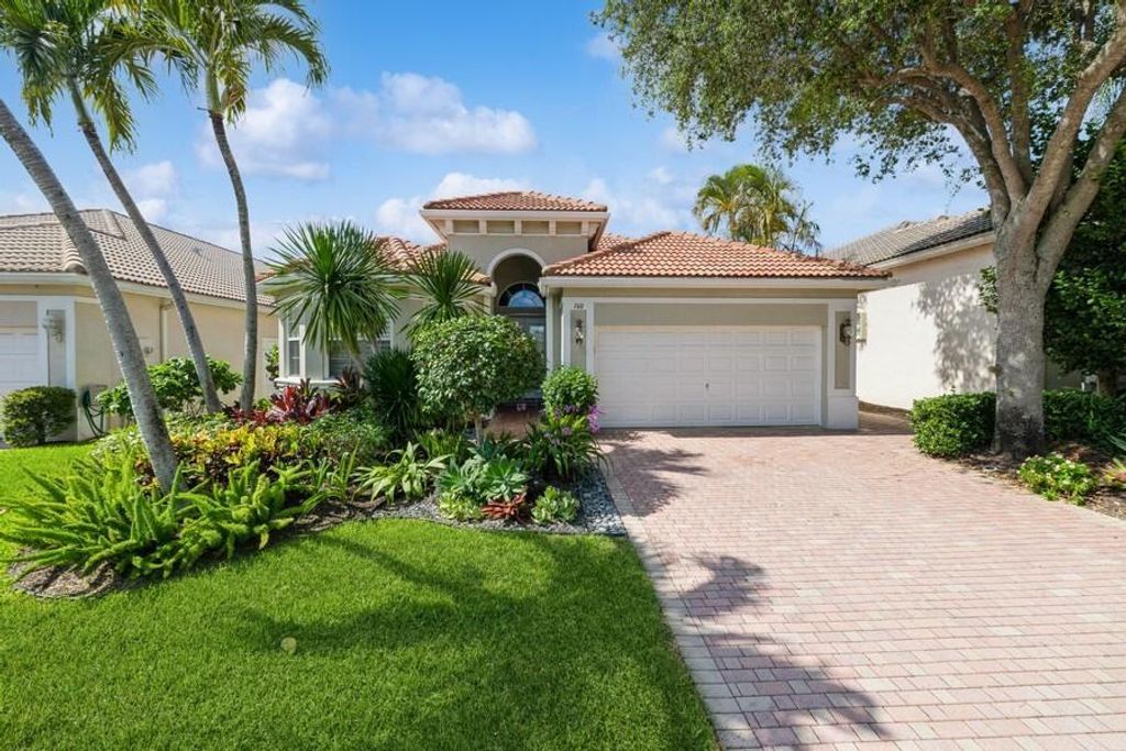 Photo of 160 Palm Circle, Atlantis, FL 33462 (MLS # R11100847)