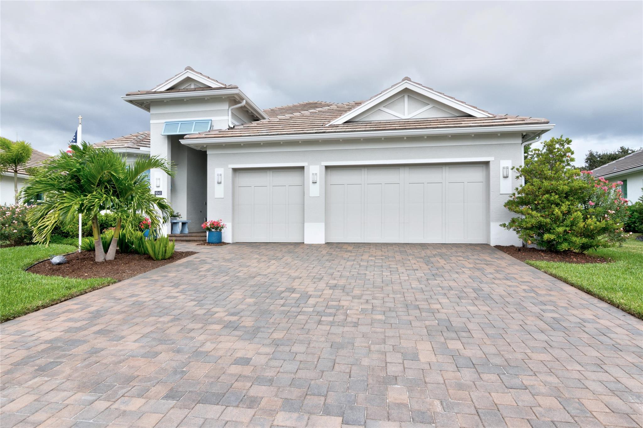 ORCHID COVE - Residential