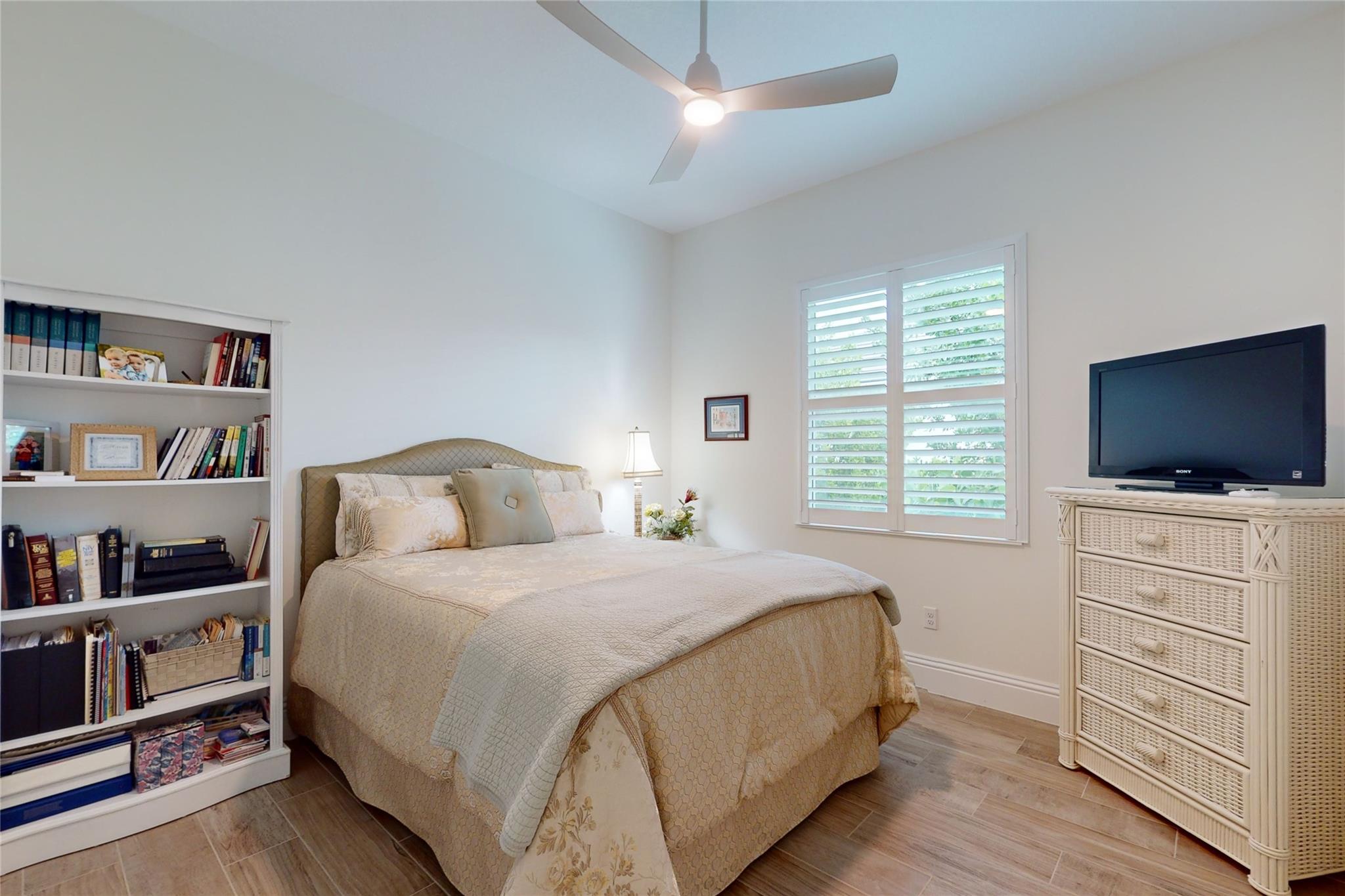 ORCHID COVE - Residential