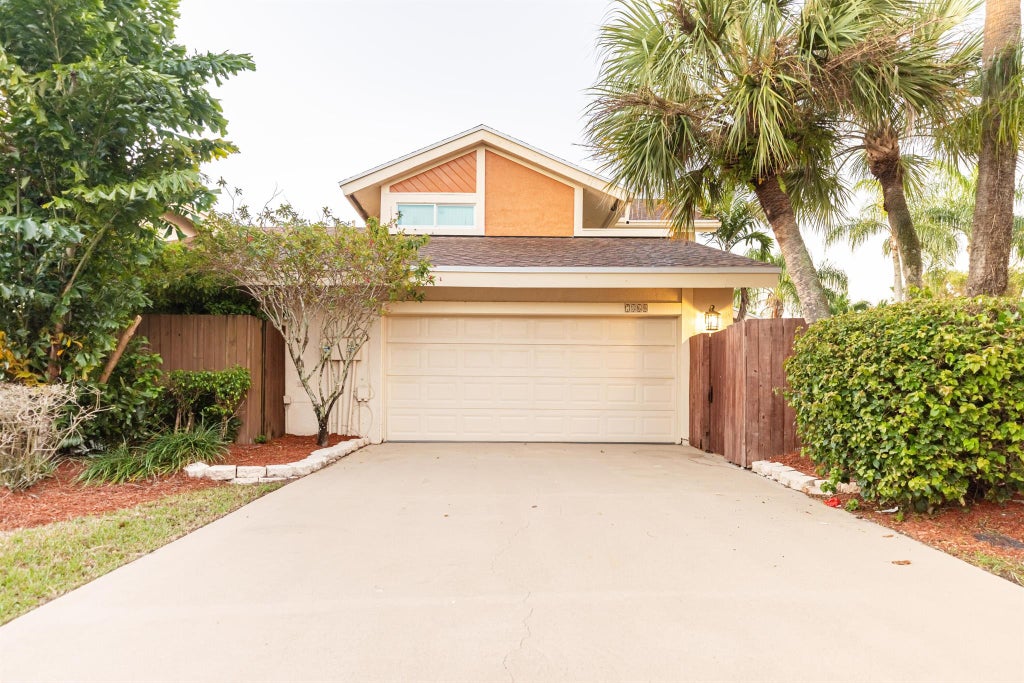 Photo of 7860 Stanway Place W, Boca Raton, FL 33433 (MLS # R11091768)