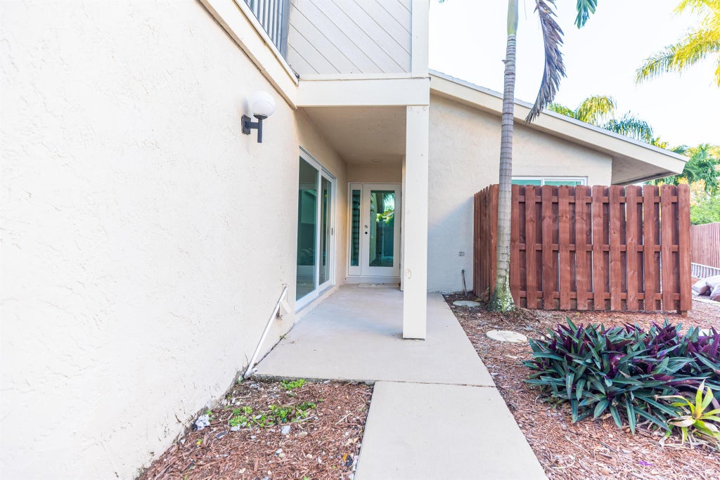 Photo of 7860 Stanway Place W, Boca Raton, FL 33433 (MLS # R11091768)