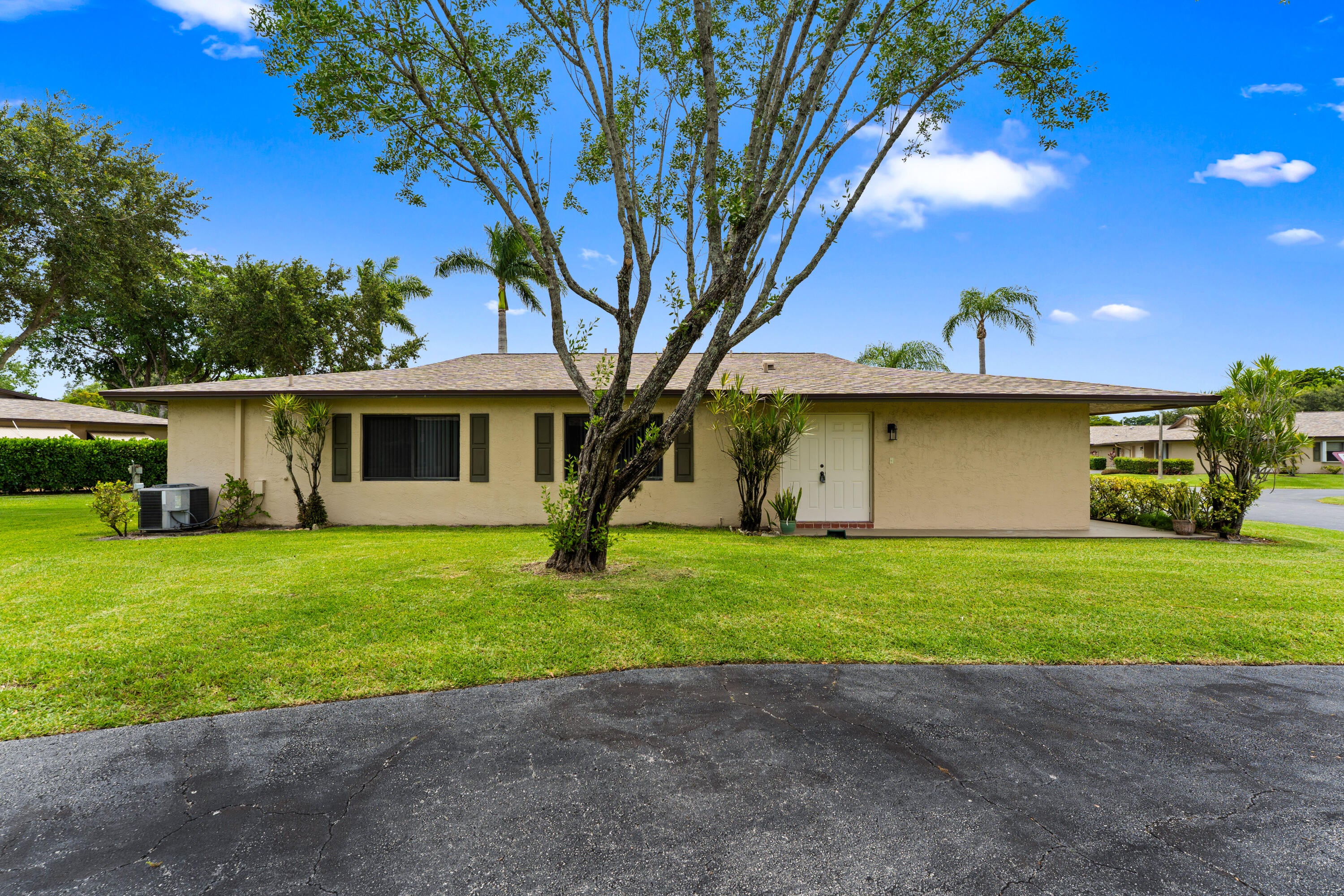1634 PALMLAND Drive