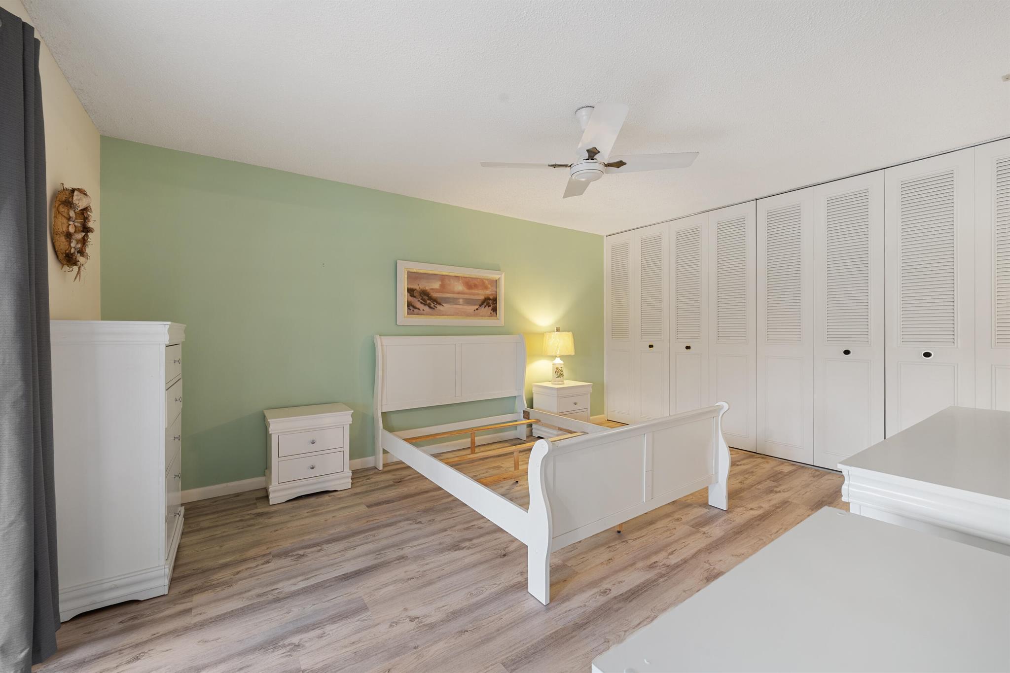 CONQUISTADOR CONDO - Residential