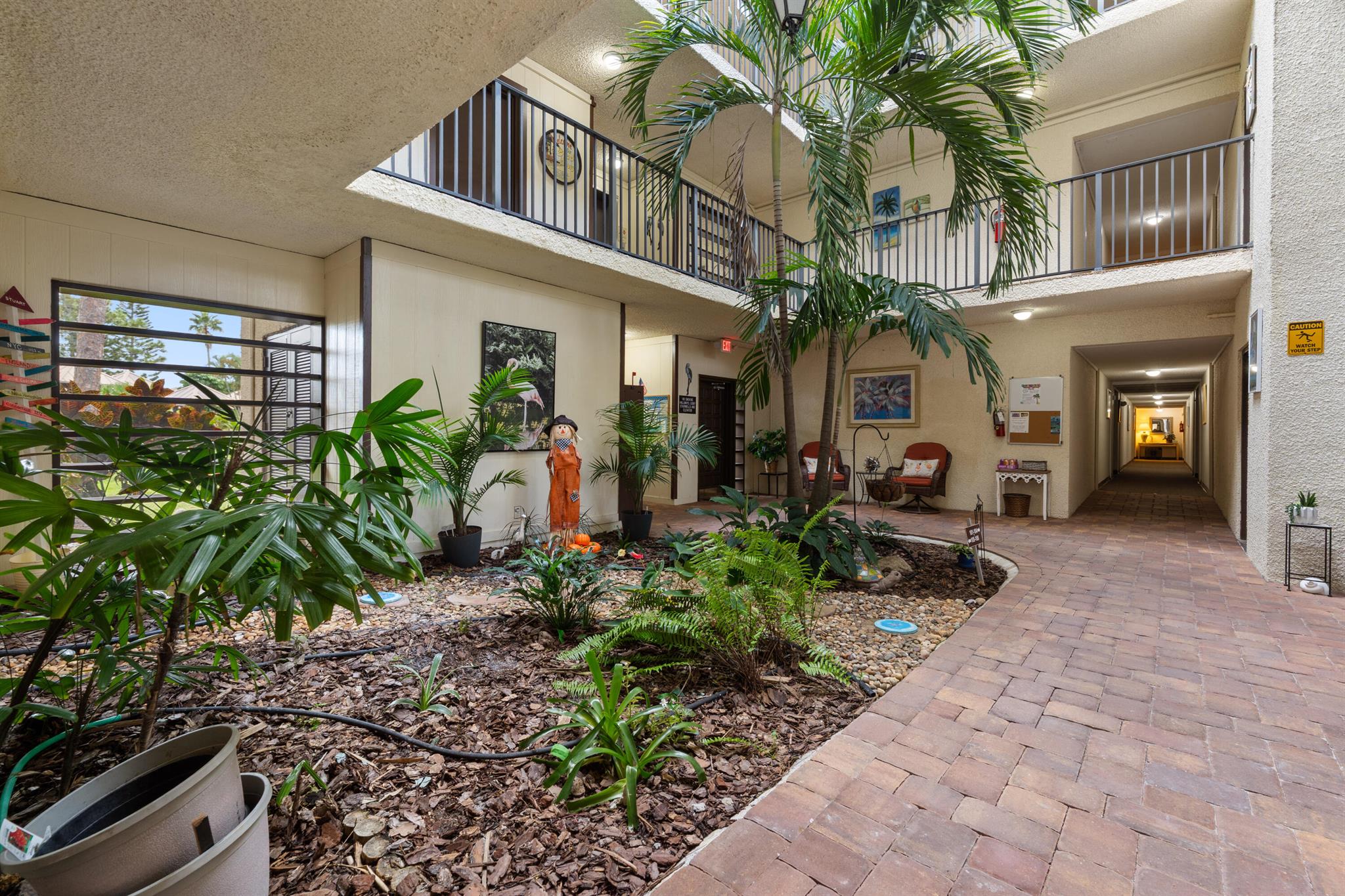 CONQUISTADOR CONDO - Residential