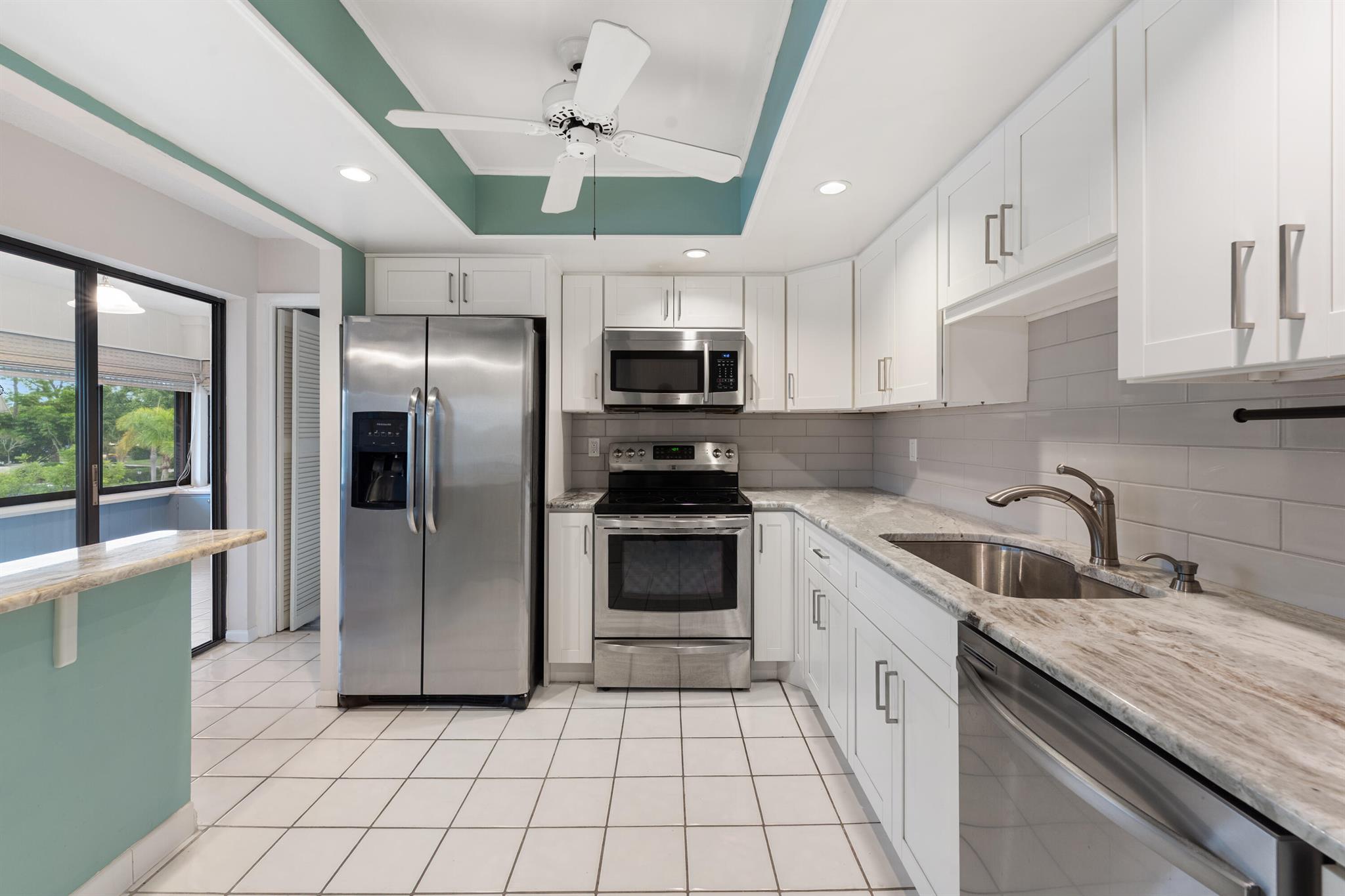 CONQUISTADOR CONDO - Residential