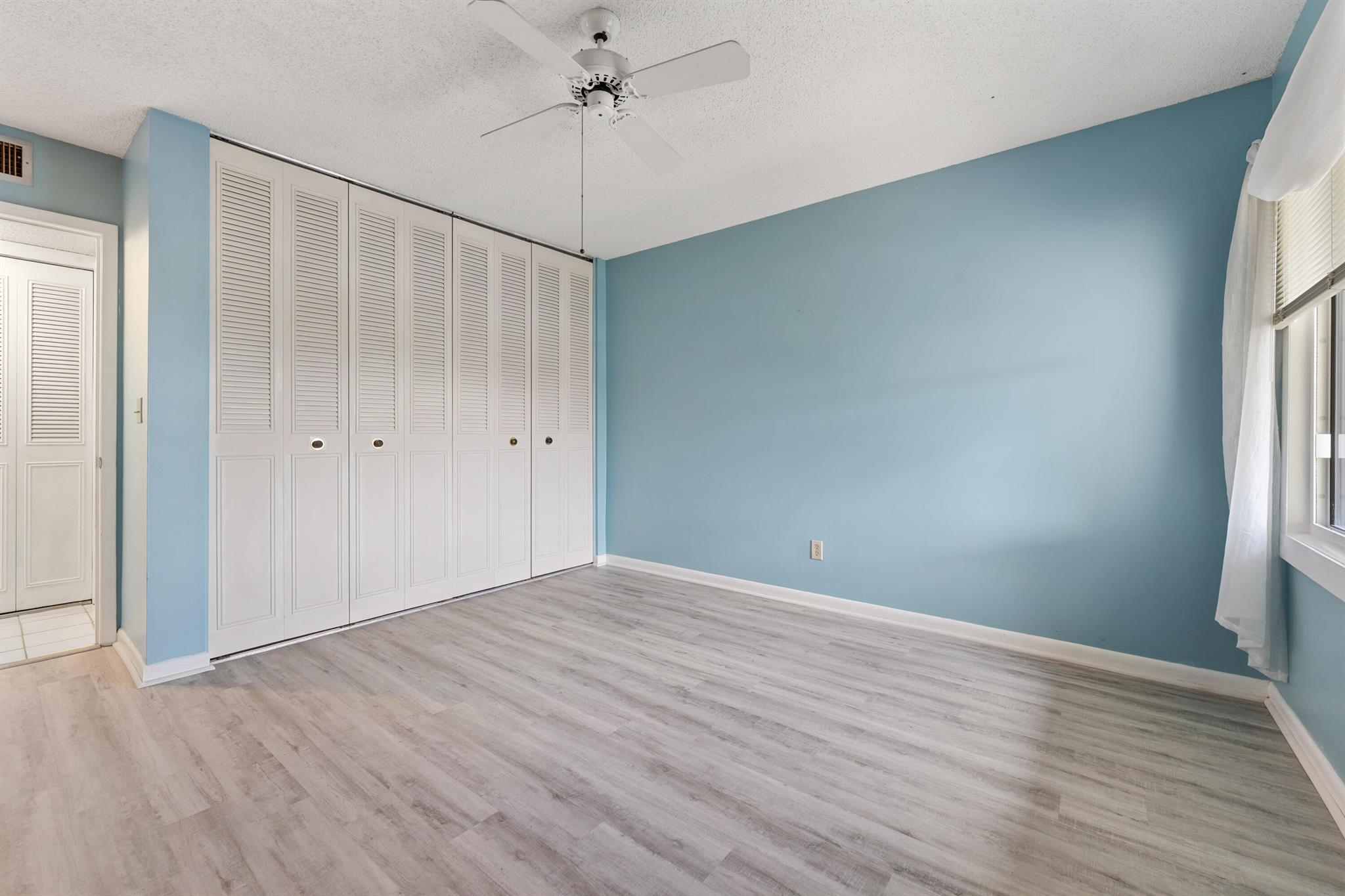 CONQUISTADOR CONDO - Residential