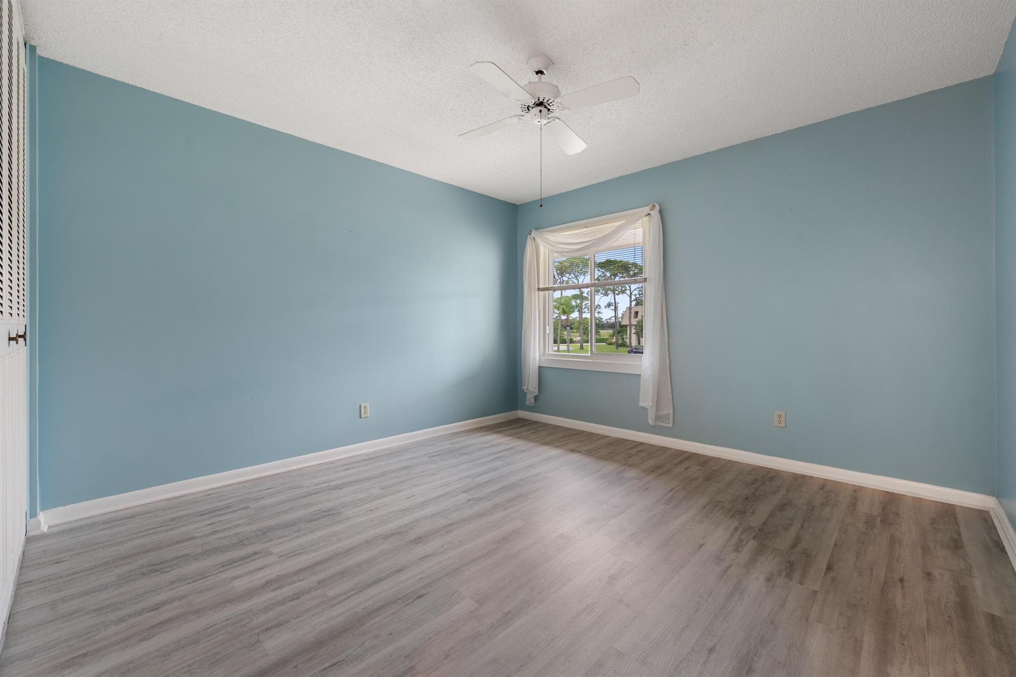 CONQUISTADOR CONDO - Residential