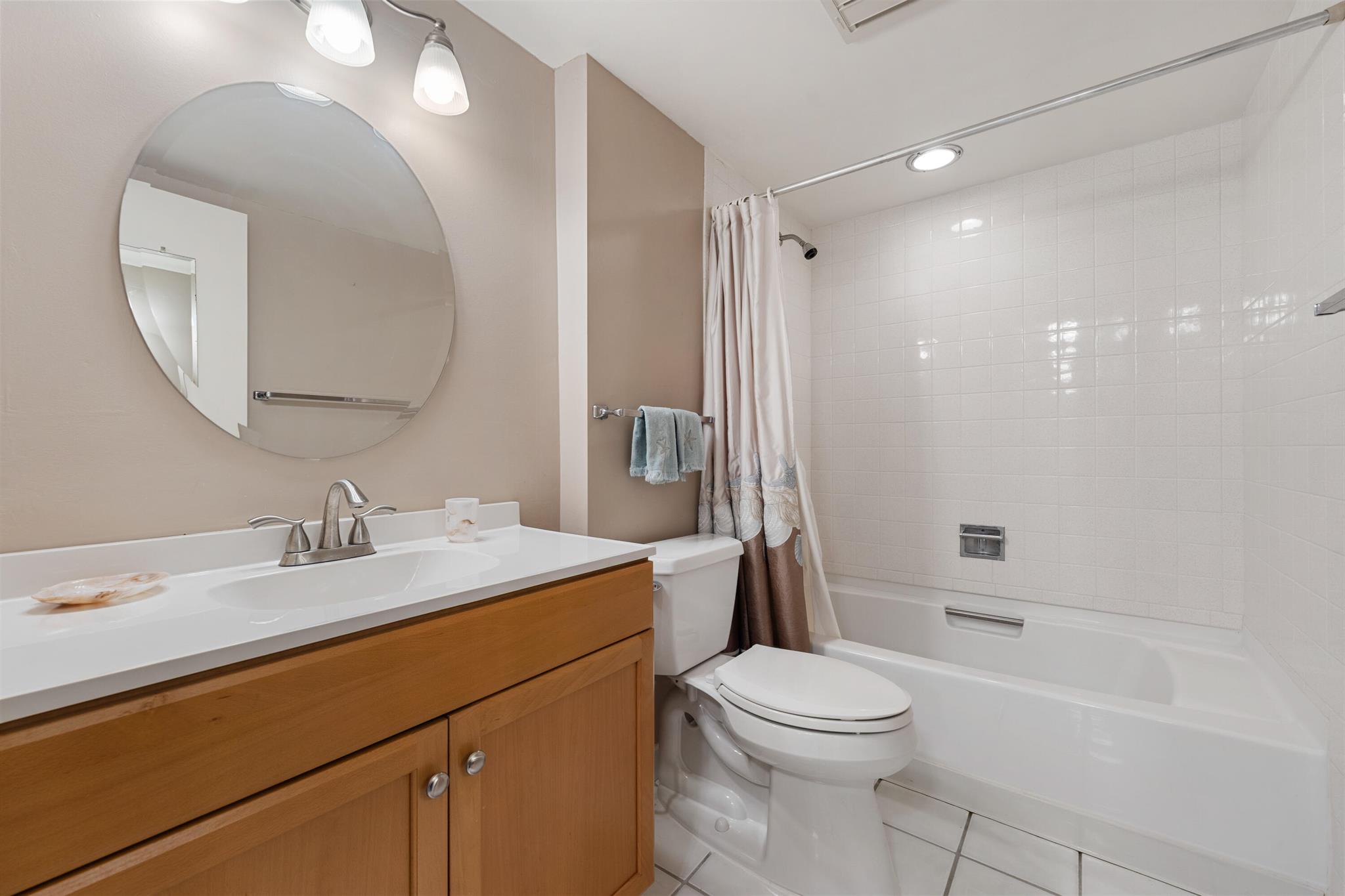 CONQUISTADOR CONDO - Residential