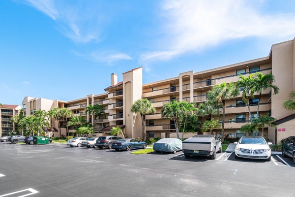 2455 LINDELL BLVD APT 3411, DELRAY BEACH, FL 33444 - Image 8944f077baeccd6ae4c9941fddd934ca/3534617807