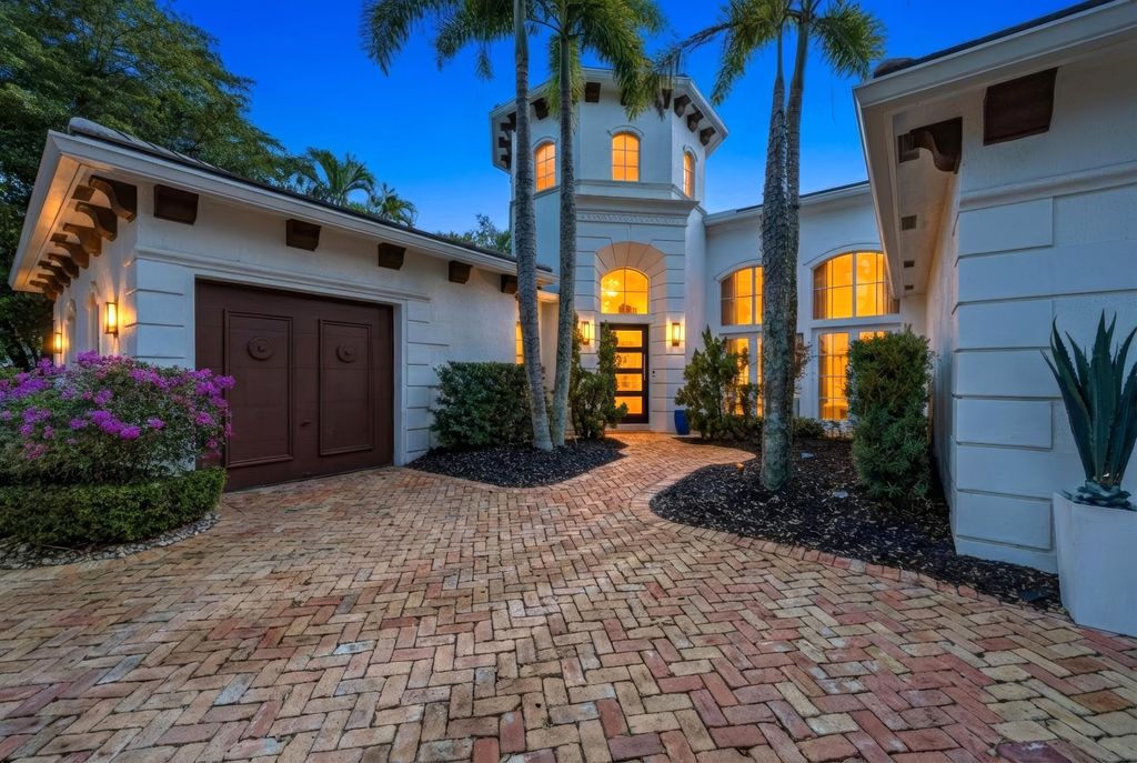 Photo of 1122 San Michele Way, Palm Beach Gardens, FL 33418 (MLS # R11161331)