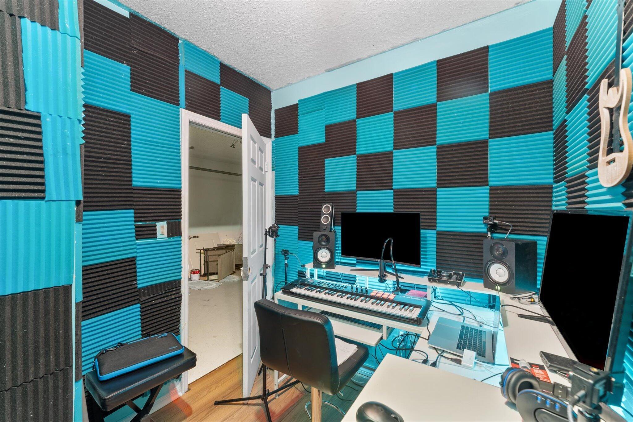 ANDROS ISLE REPL PAR B - Residential