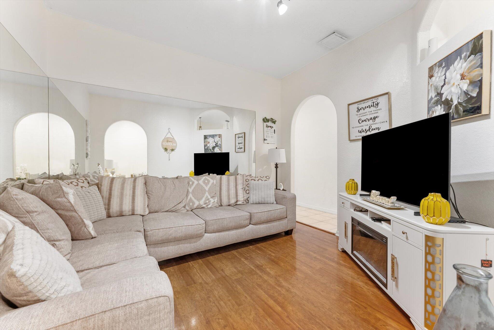 ANDROS ISLE REPL PAR B - Residential