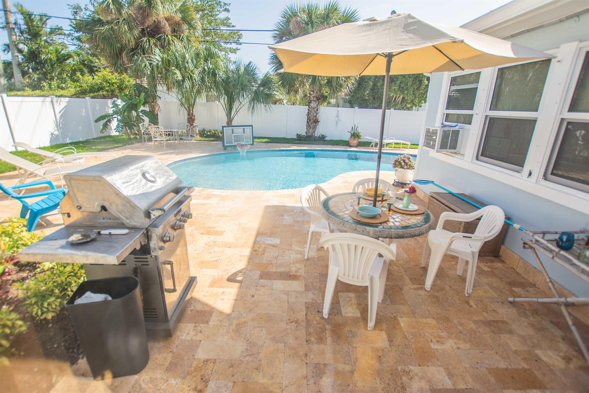 YACHT HARBOR - Residential Lease