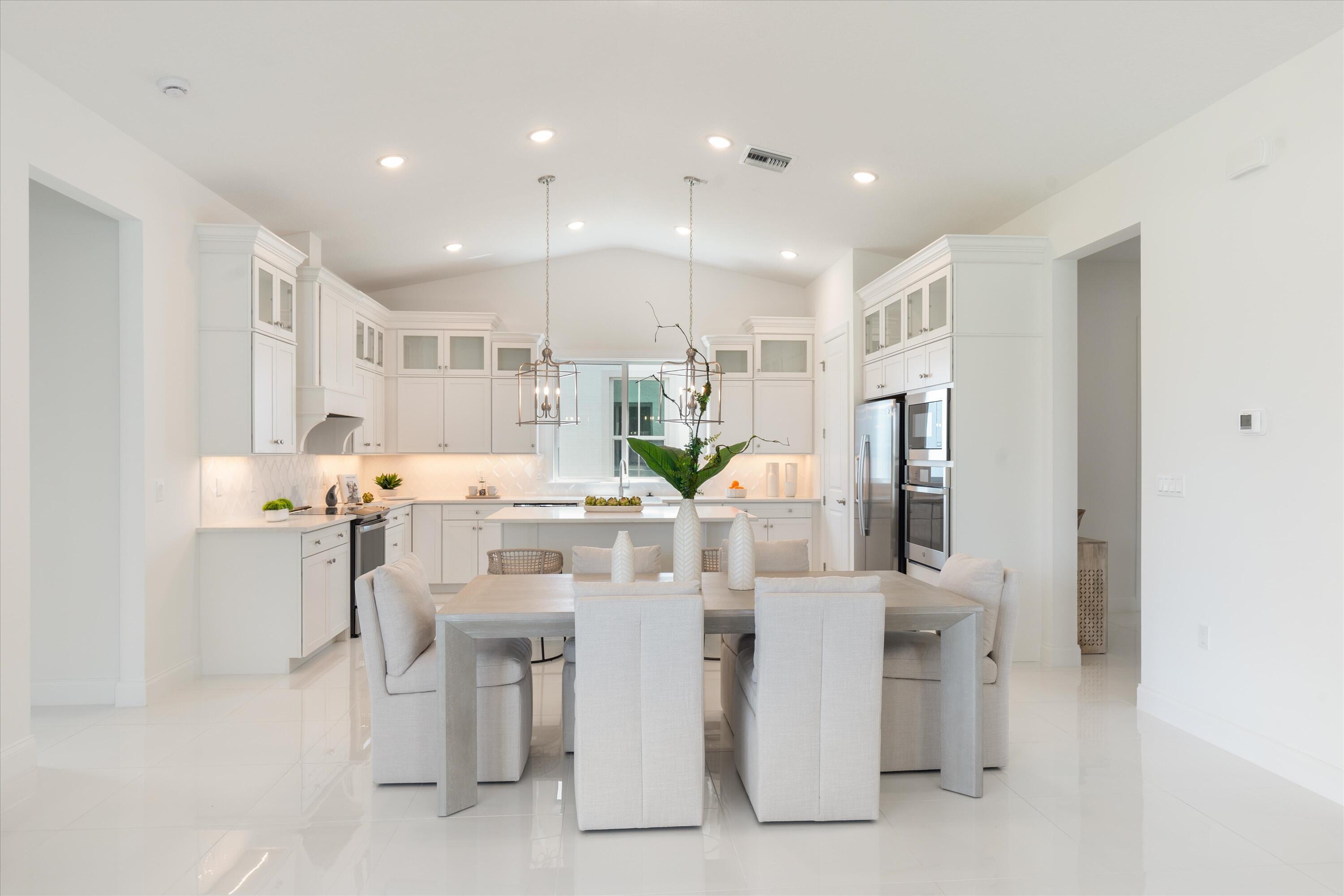 SALERNO RESERVE AT SHOWCASE PUD - Residential