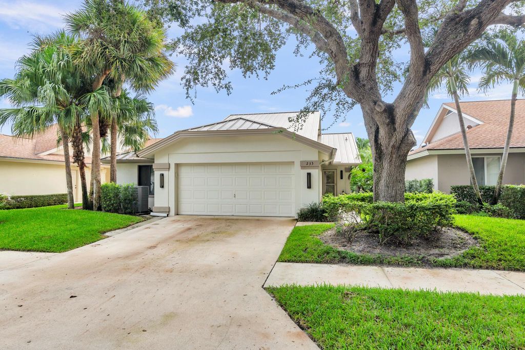 Photo of 233 River Park Drive, Jupiter, FL 33477 (MLS # R11123434)