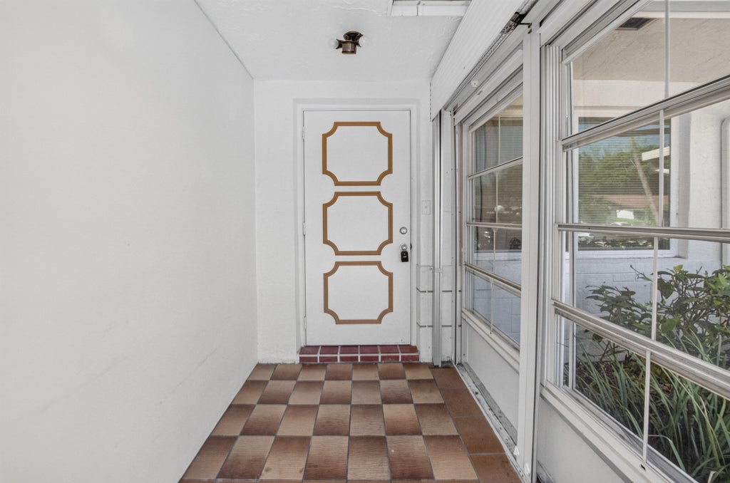 Photo of 6070 La Palma Lane, Delray Beach, FL 33484 (MLS # B26069607)