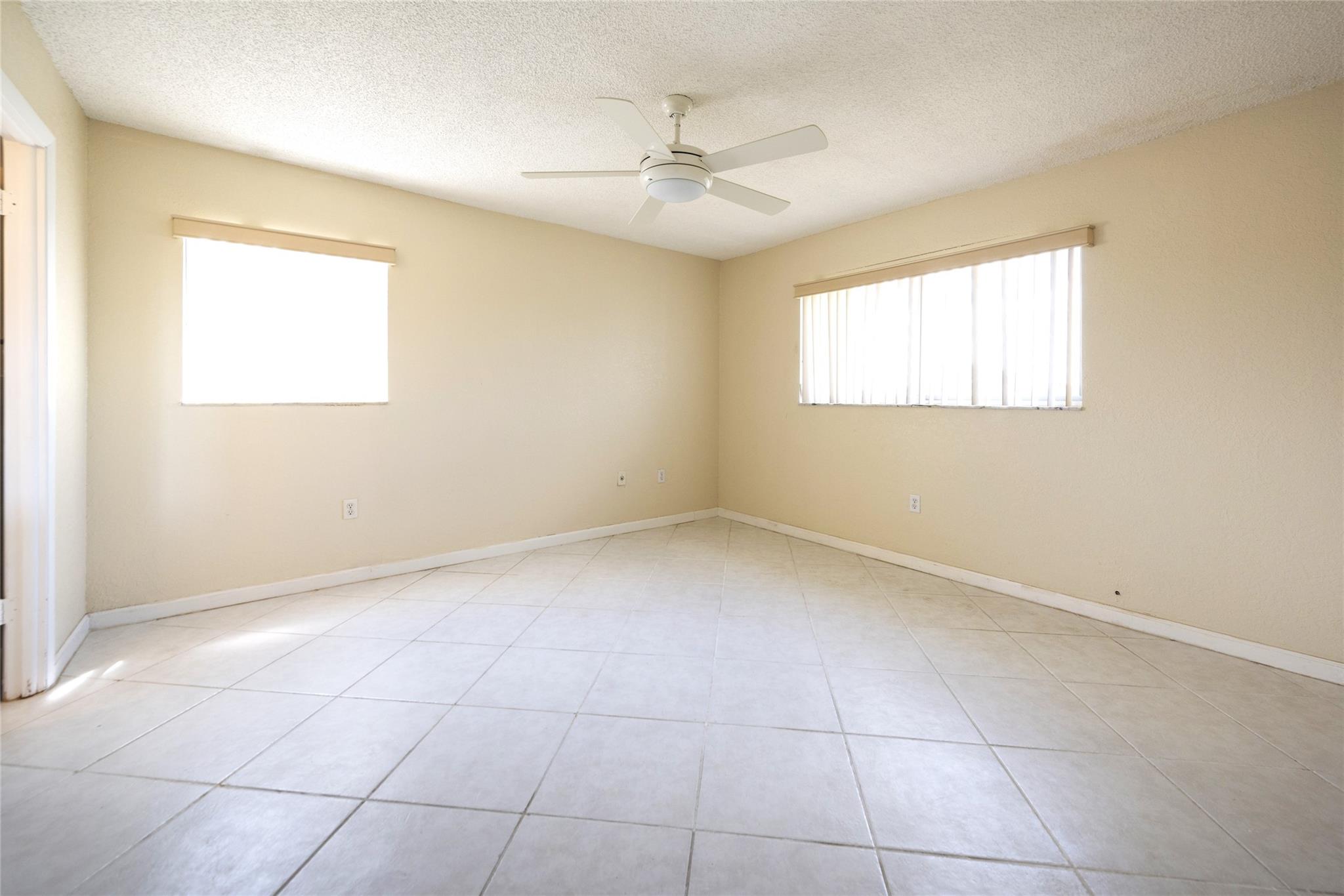 Sunrise Lakes 2 - Residential