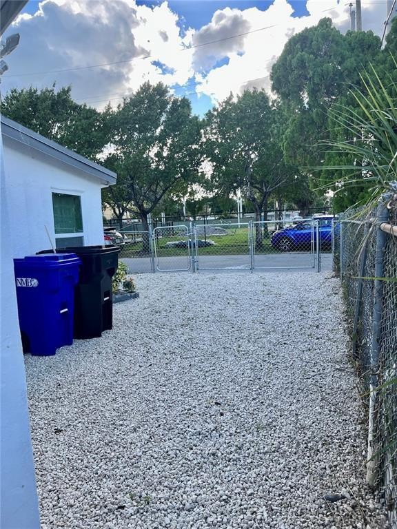 TRAILER CITY - Residential