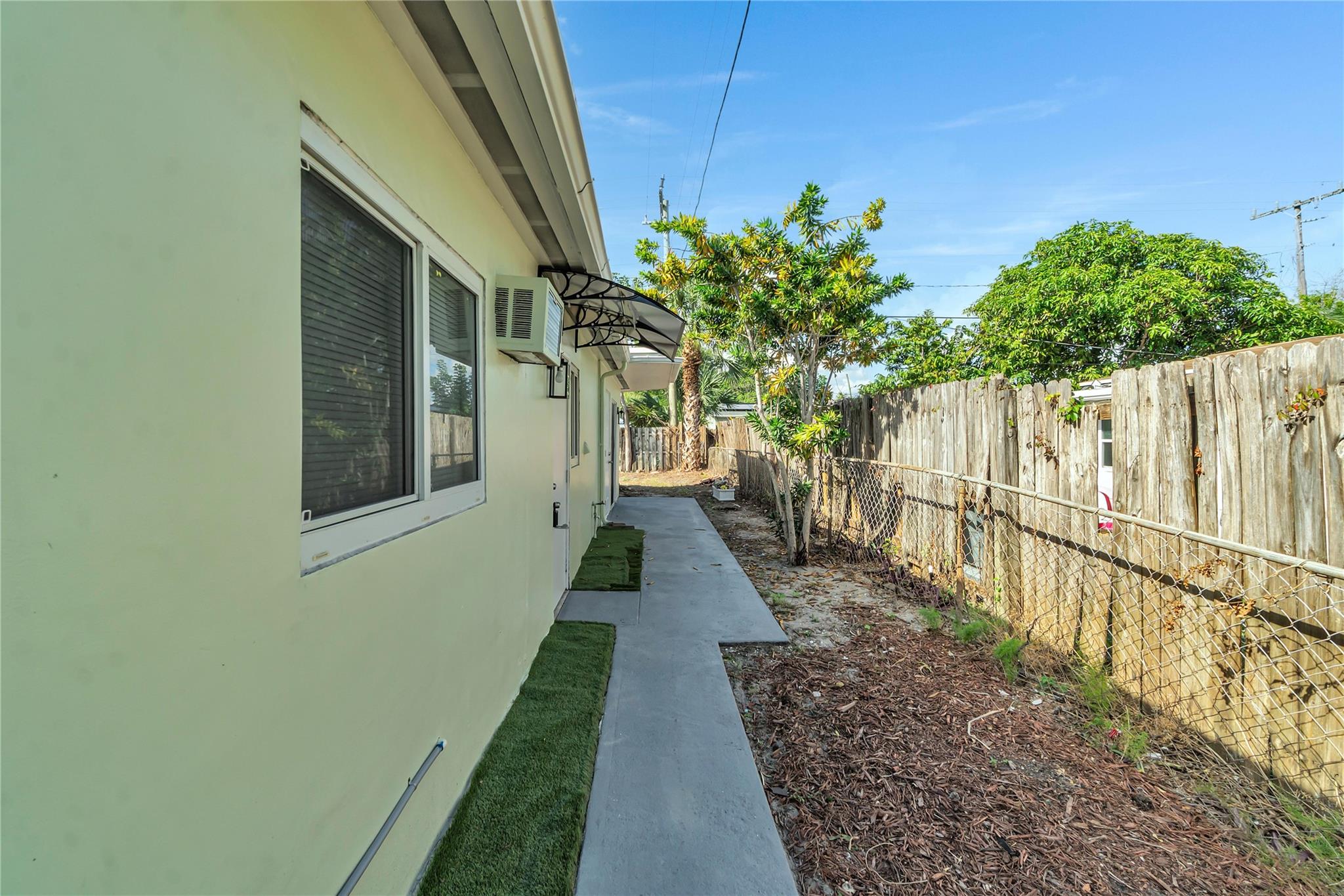 Diane Manor 50-32 B - Residential Lease