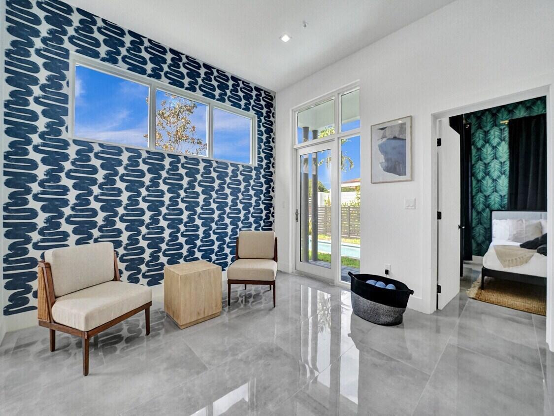 THE ENCLAVE AT LAKE RIDGE - Residential Lease