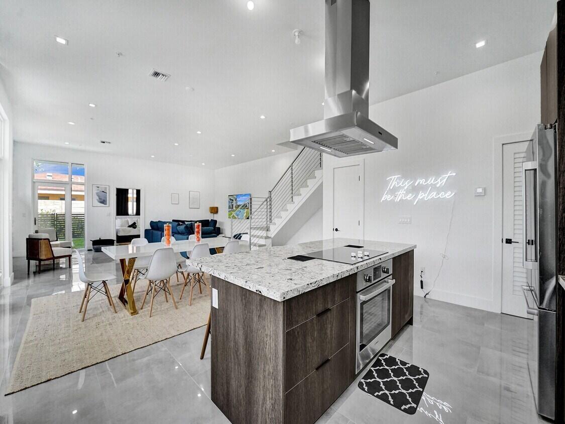 THE ENCLAVE AT LAKE RIDGE - Residential Lease