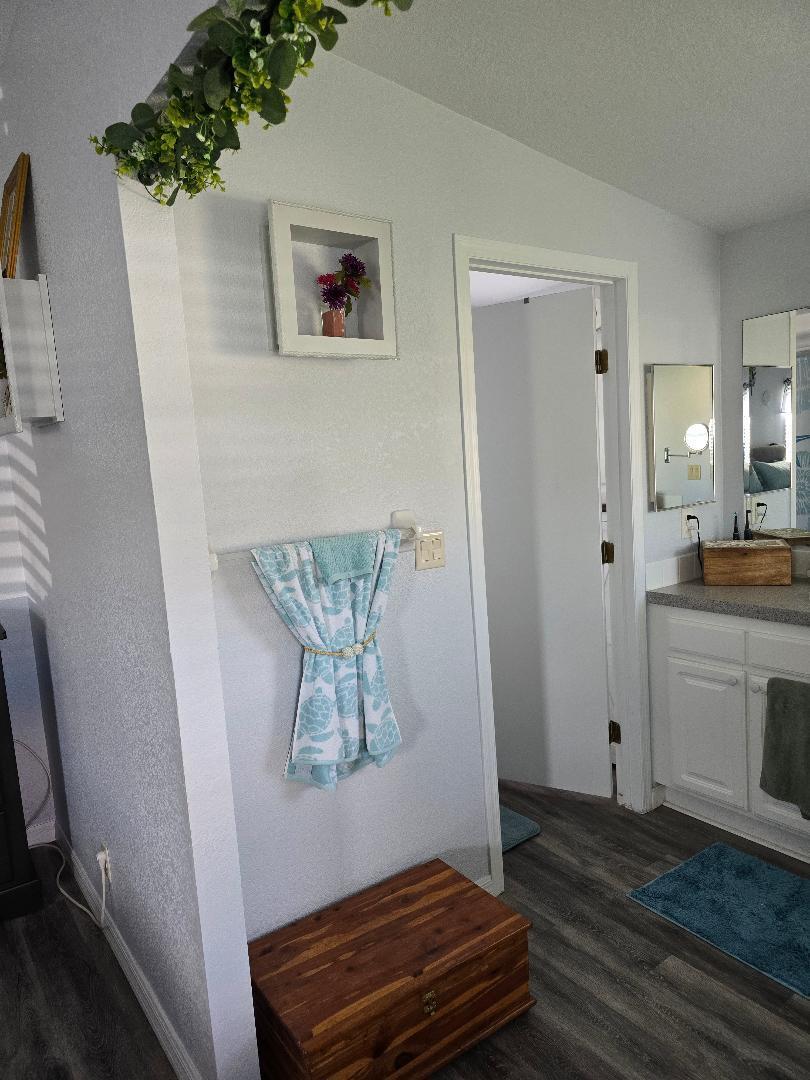 TROPICAL ISLES - Residential